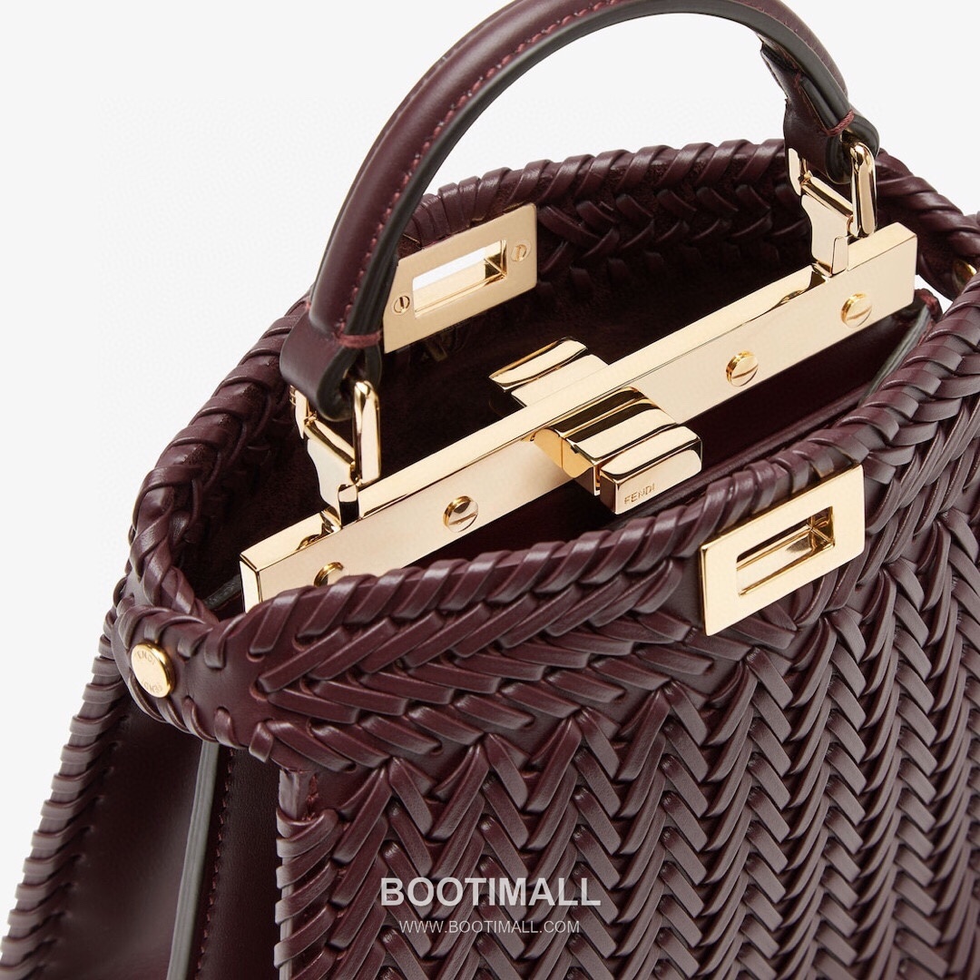 Fendi Peekaboo ISeeU Mini Leather Black Top Handle Bag 펜디 피카부 아이씨유 미니 가죽 블랙 탑핸들백 20cm 7