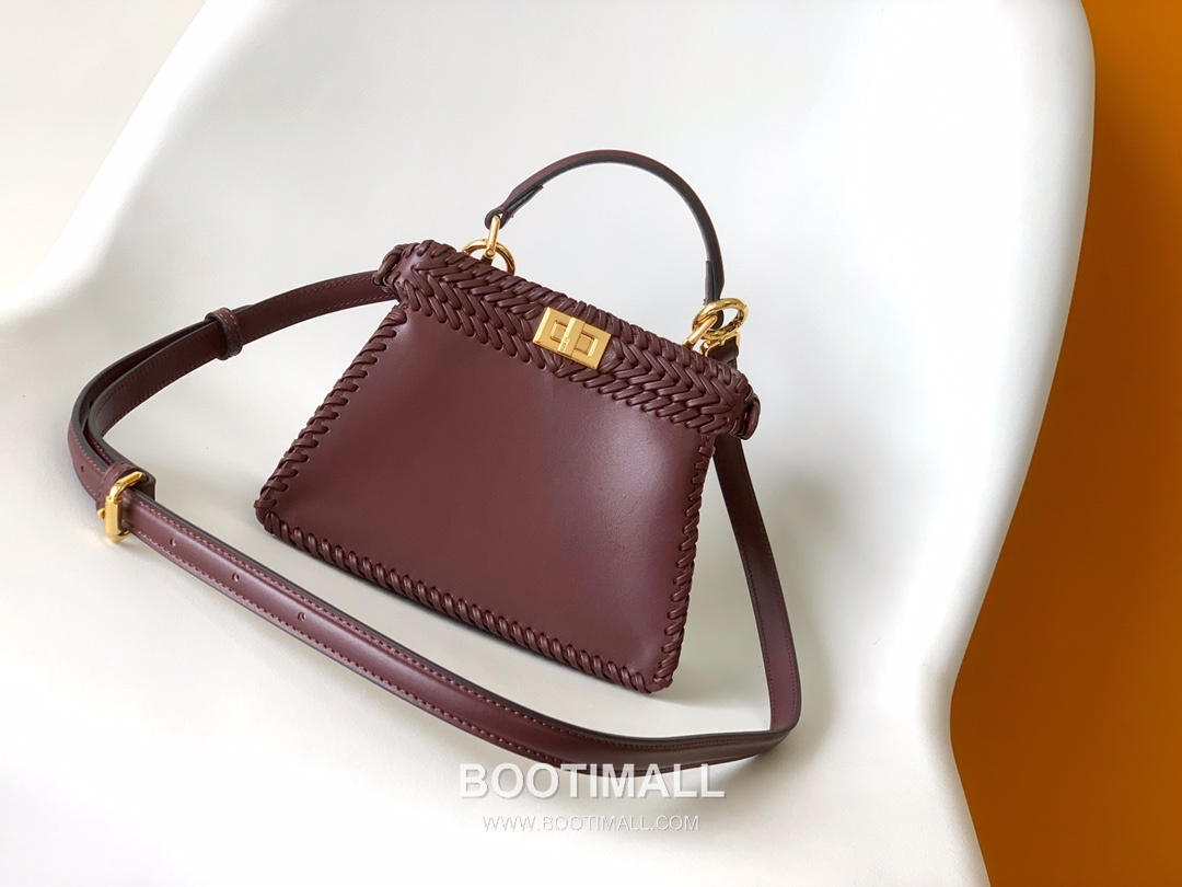 Fendi Peekaboo ISeeU Mini Leather Black Top Handle Bag 펜디 피카부 아이씨유 미니 가죽 블랙 탑핸들백 20cm 10