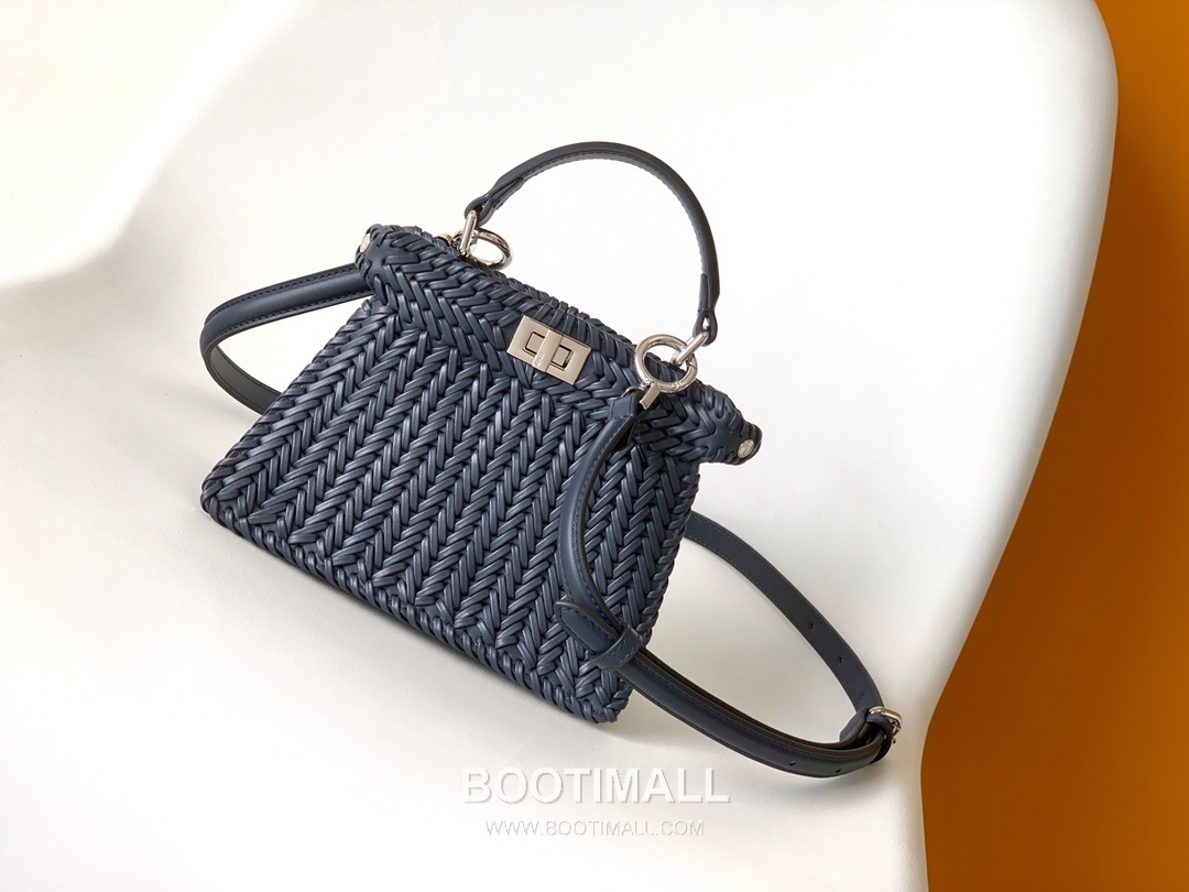 Fendi Peekaboo ISeeU Mini Leather Black Top Handle Bag 펜디 피카부 아이씨유 미니 가죽 블랙 탑핸들백 20cm 9