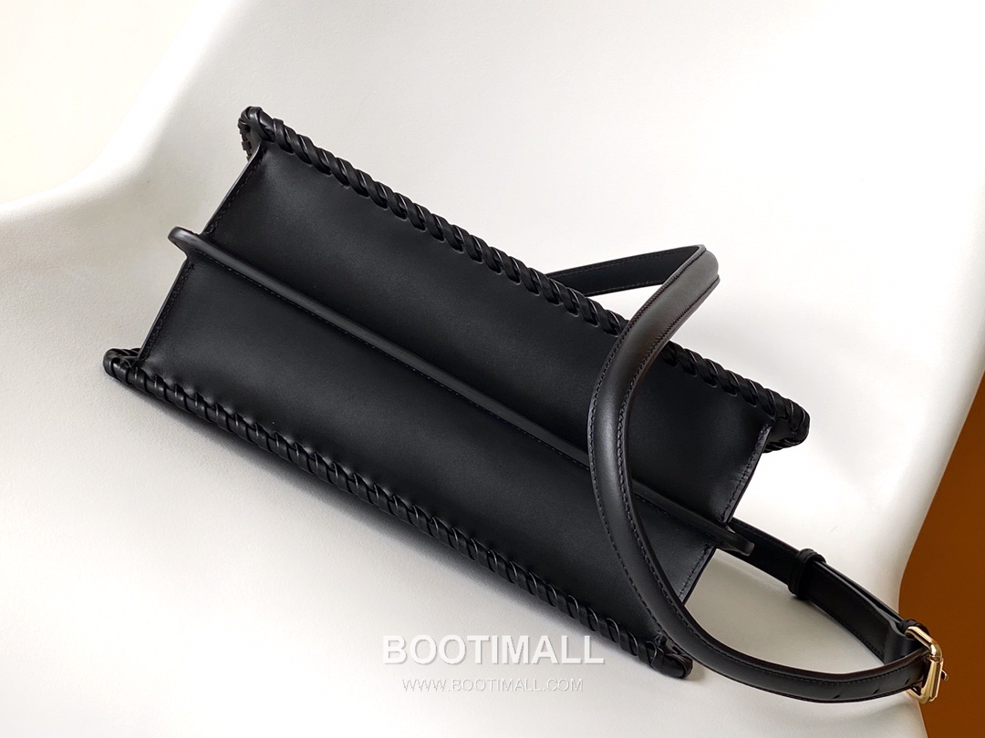 Fendi Peekaboo ISeeU Braided Imported Leather Beige Top Handle Bag 펜디 피카부 아이씨유 브레이디드 수입 가죽 베이지 탑핸들백 27cm 12