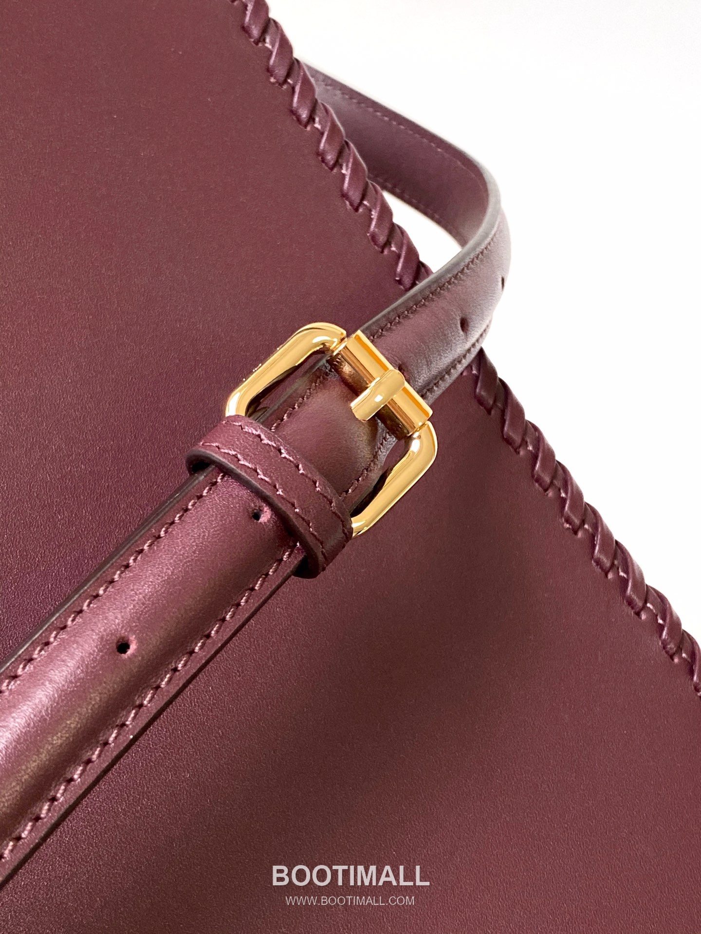 Fendi Peekaboo ISeeU Braided Imported Leather Top Handle Bag 펜디 피카부 아이씨유 브레이디드 수입 가죽 탑핸들백 27cm 15