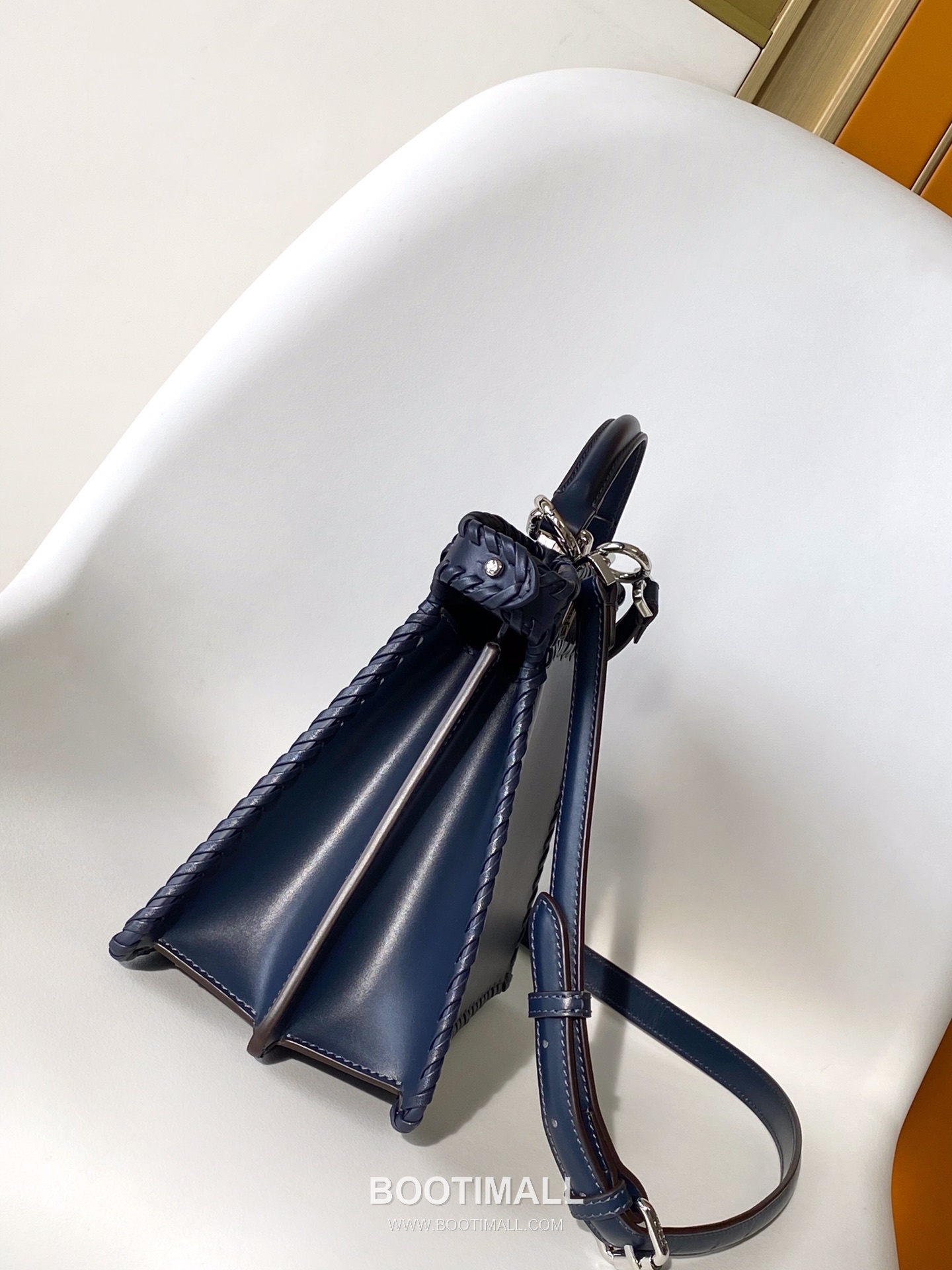 Fendi Peekaboo ISeeU Braided Imported Leather Beige Top Handle Bag 펜디 피카부 아이씨유 브레이디드 수입 가죽 베이지 탑핸들백 27cm 8