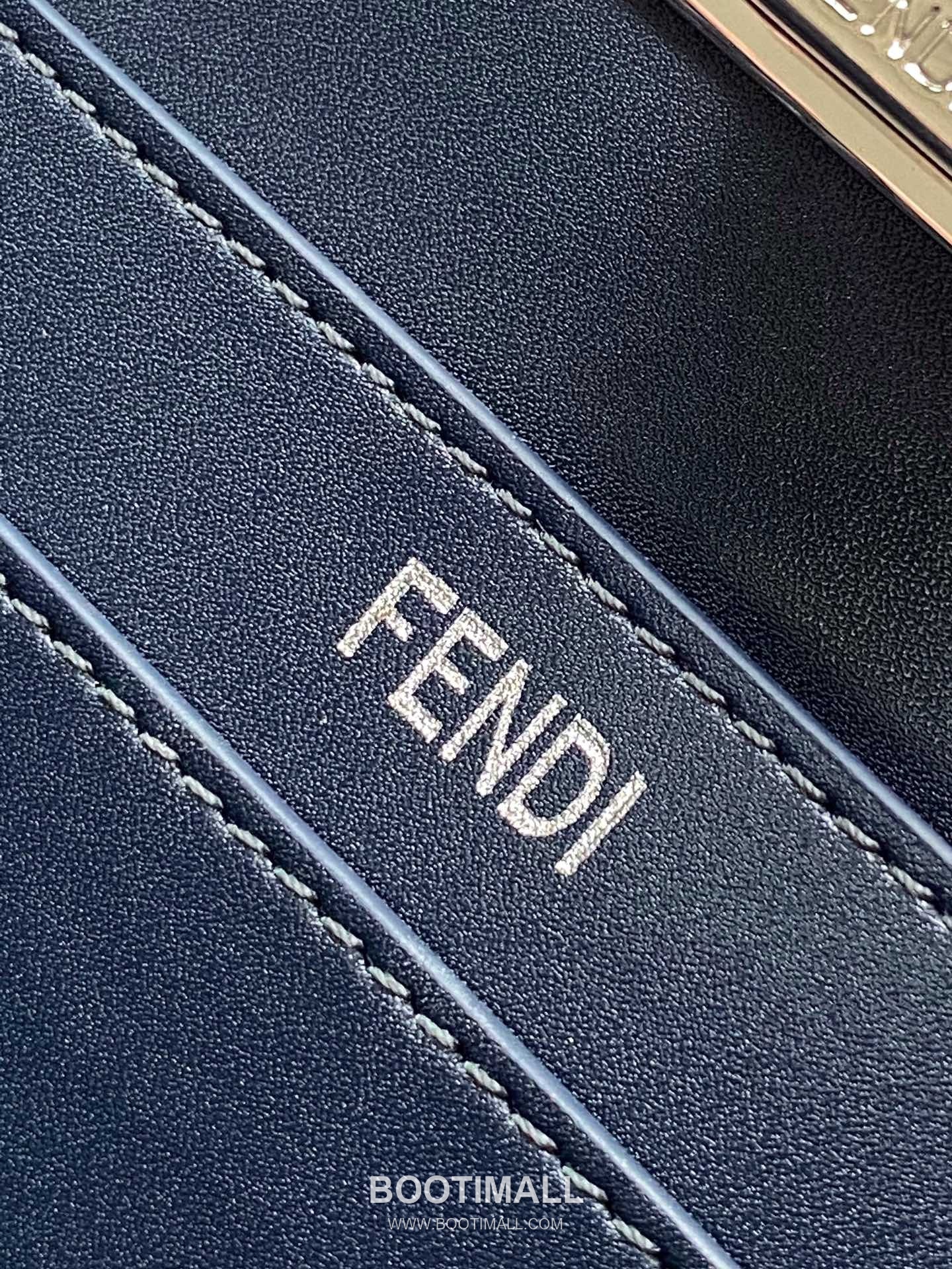 Fendi Peekaboo ISeeU Braided Imported Leather Beige Top Handle Bag 펜디 피카부 아이씨유 브레이디드 수입 가죽 베이지 탑핸들백 27cm 11