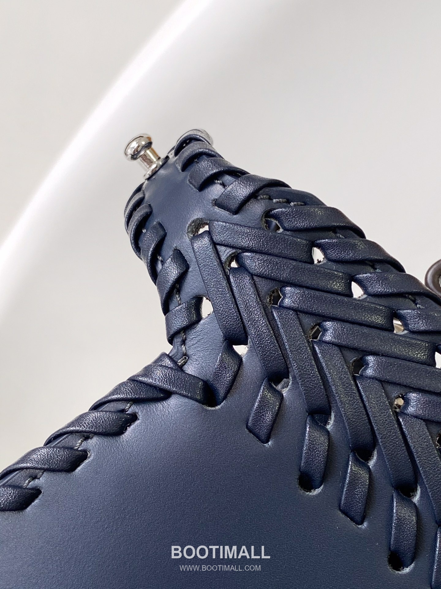 Fendi Peekaboo ISeeU Braided Imported Leather Beige Top Handle Bag 펜디 피카부 아이씨유 브레이디드 수입 가죽 베이지 탑핸들백 27cm 14