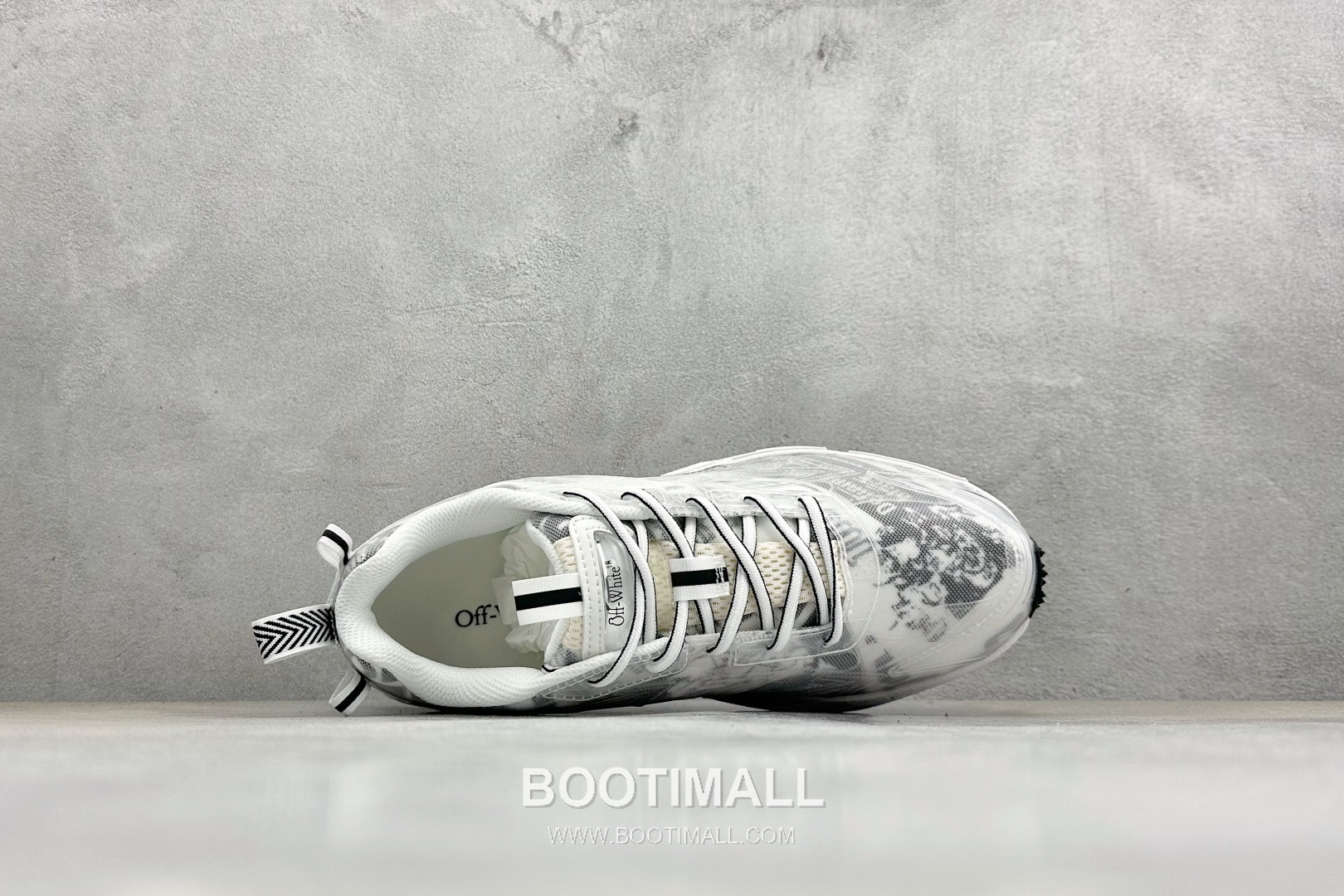 Off-White Arrow 3D-Printed Runner Mixed Materials White Sneakers 디센트 다운 애로우 3D 프린트 러너 혼합 소재 화이트 스니커즈 3