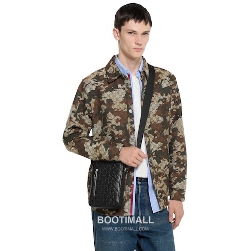 Gucci GG Emblem Embossed Print Glossy Leather Crossbody Bag 구찌 GG 엠블럼 엠보스드 프린트 글로시 레더 크로스백 23cm 1