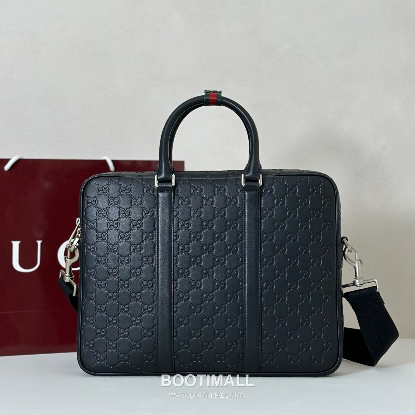Gucci GG Emblem Embossed Briefcase Glossy Leather Black 구찌 GG 엠블럼 엠보스드 브리프케이스 글로시 레더 블랙 37cm 1