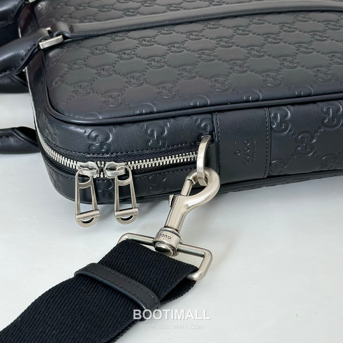 Gucci GG Emblem Embossed Briefcase Glossy Leather Black 구찌 GG 엠블럼 엠보스드 브리프케이스 글로시 레더 블랙 37cm 5