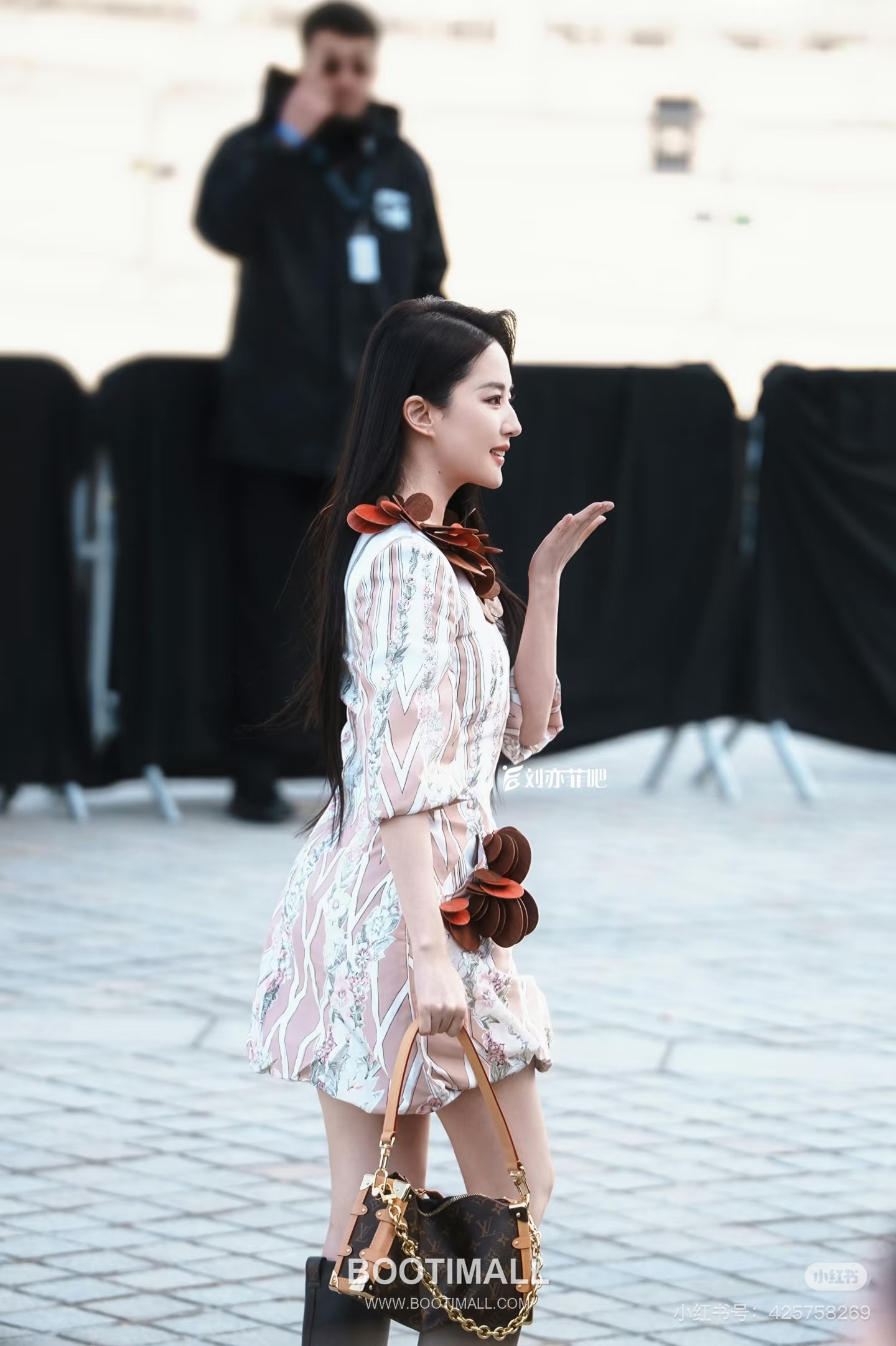 Louis Vuitton Side Trunk East West Monogram Canvas Brown Handbag 루이비통 사이드 트렁크 이스트 웨스트 모노그램 M28385 캔버스 브라운 핸드백 28cm 6