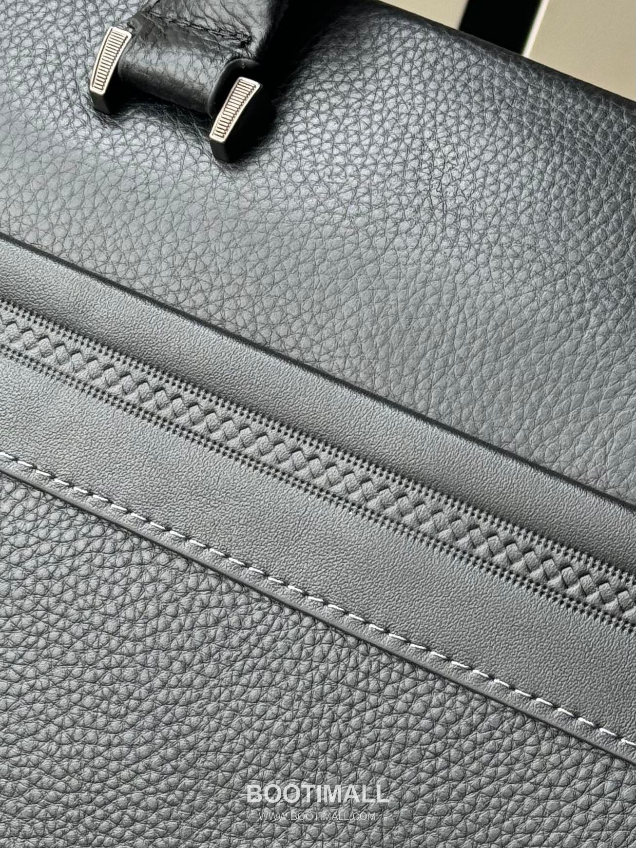 Prada 9900-1A Pebbled Briefcase Italian Calfskin Black 프라다 9900-1A 페블 브리프케이스 이탈리아 카프스킨 블랙 38cm 4