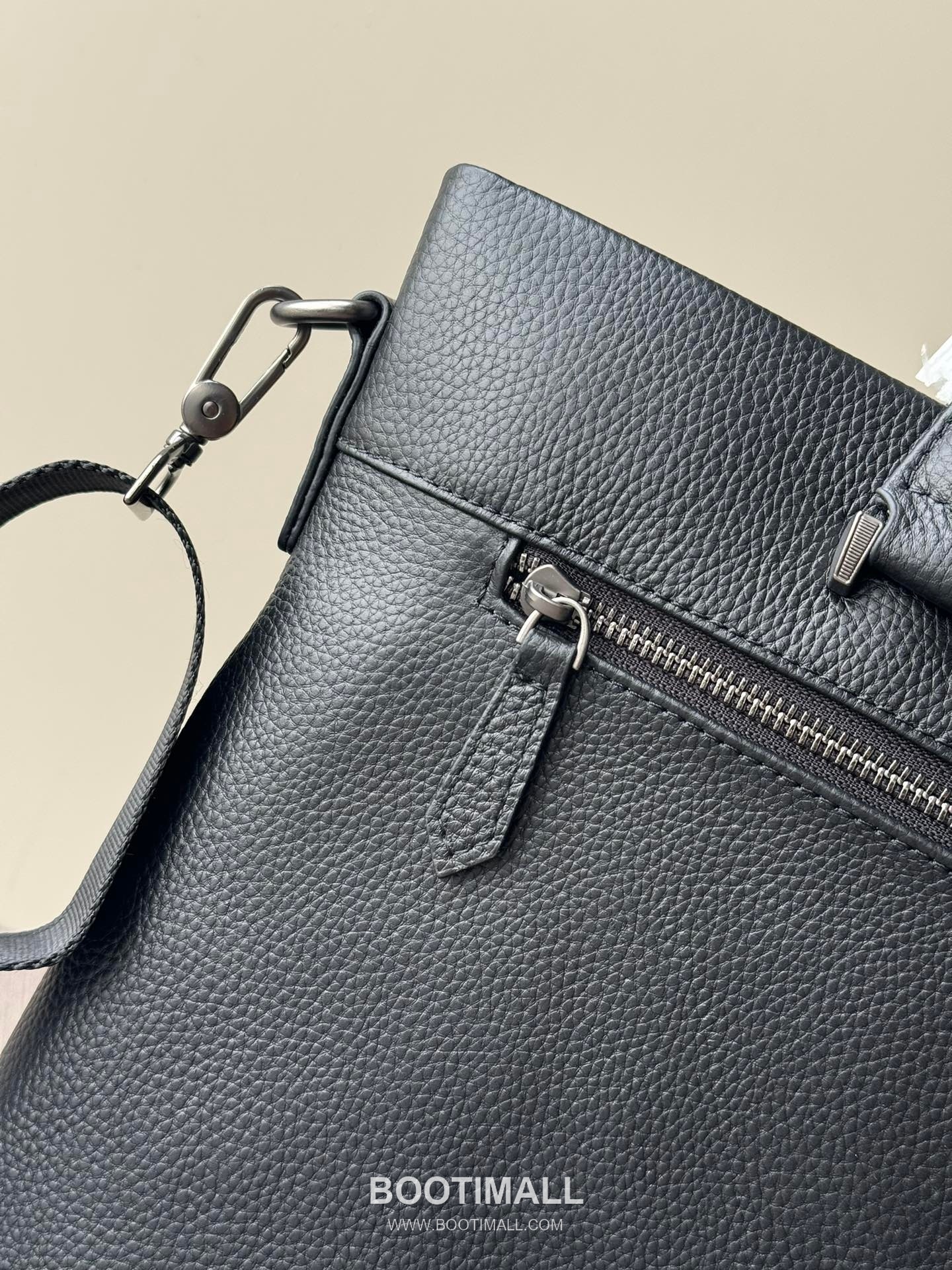 Prada 9900-1A Pebbled Briefcase Italian Calfskin Black 프라다 9900-1A 페블 브리프케이스 이탈리아 카프스킨 블랙 38cm 6