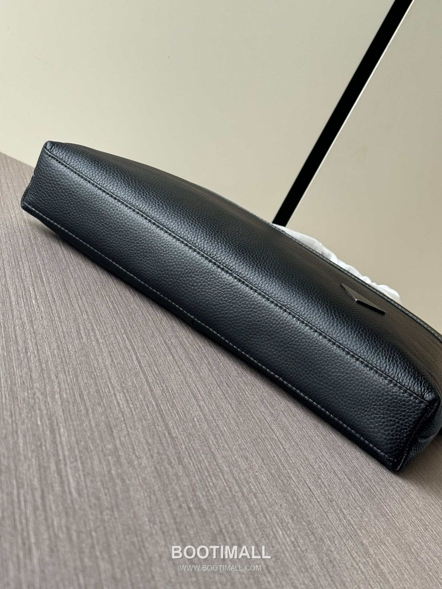 Prada 9900-1A Pebbled Briefcase Italian Calfskin Black 프라다 9900-1A 페블 브리프케이스 이탈리아 카프스킨 블랙 38cm 7