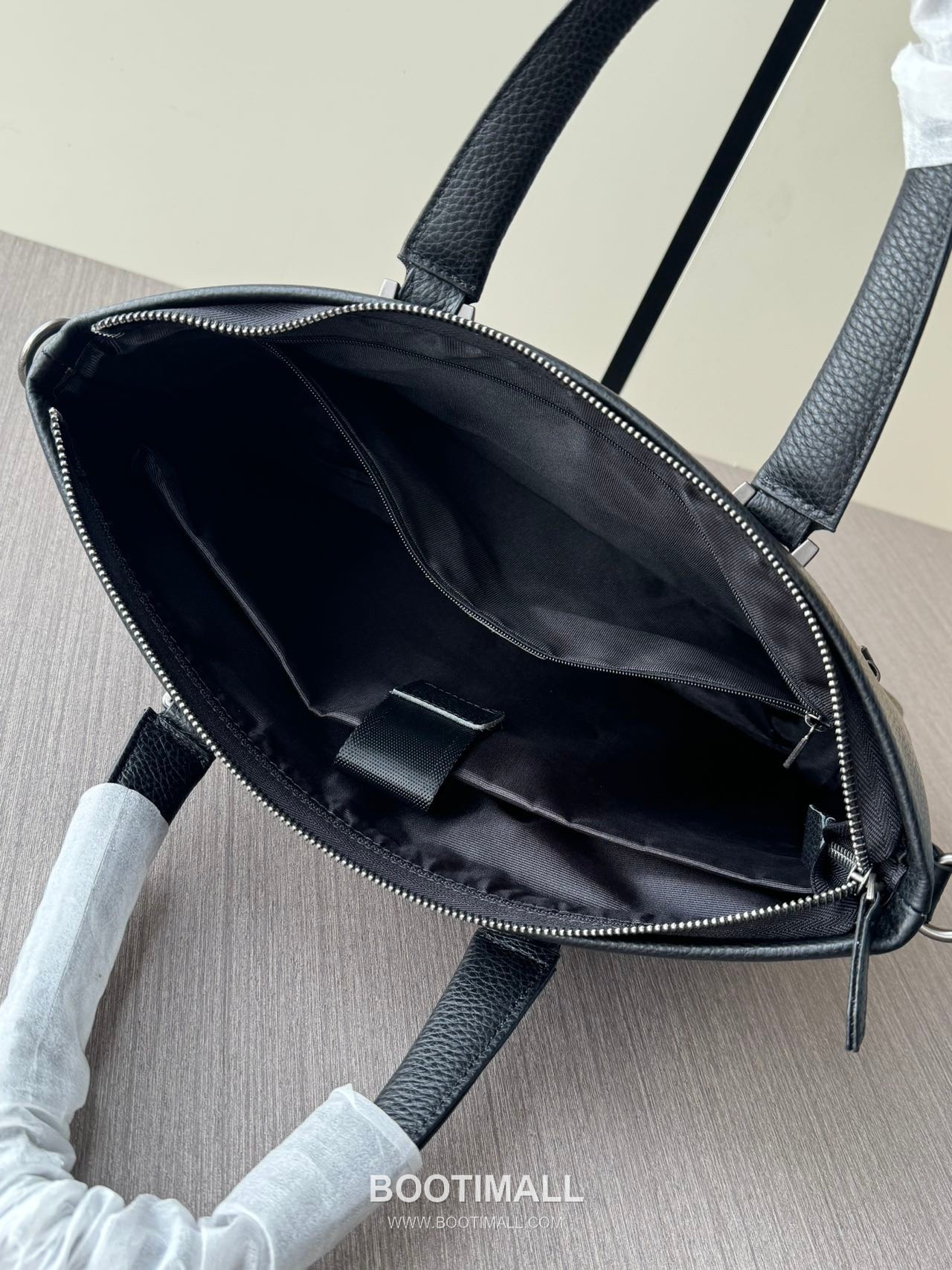 Prada 9900-1A Pebbled Briefcase Italian Calfskin Black 프라다 9900-1A 페블 브리프케이스 이탈리아 카프스킨 블랙 38cm 9