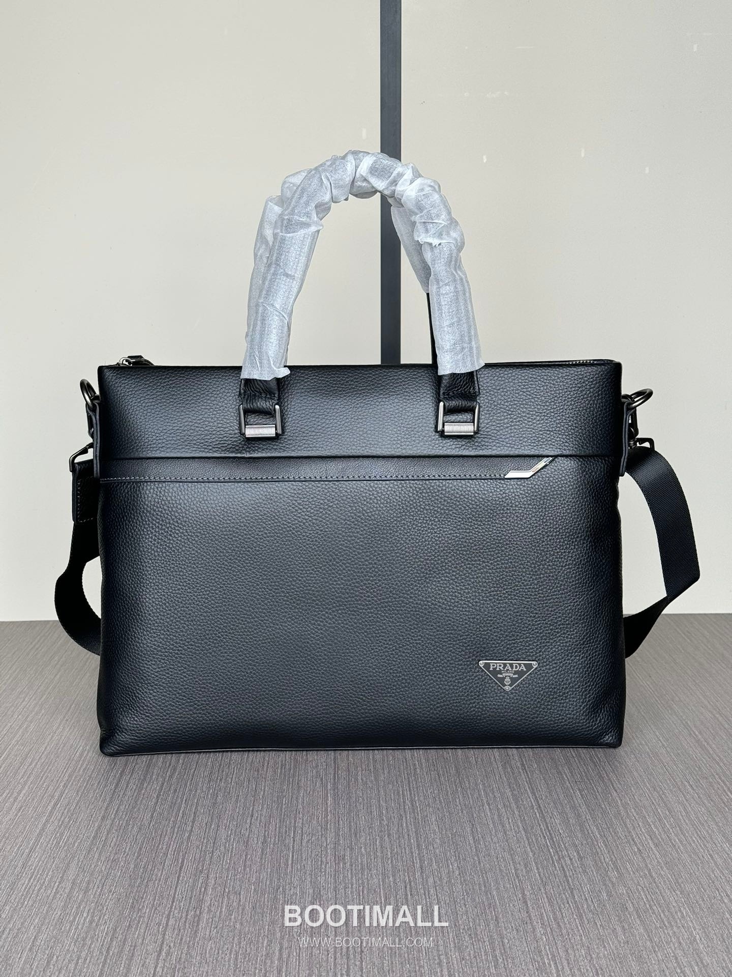 Prada 9902-1 Litchi-Grain Briefcase Italian Calfskin Black 프라다 9902-1 리치그레인 브리프케이스 이탈리아 카프스킨 블랙 39cm 1