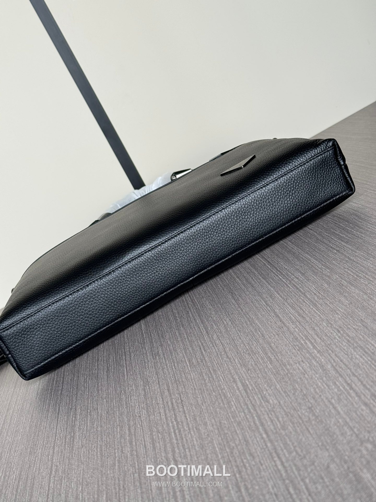 Prada 9902-1 Litchi-Grain Briefcase Italian Calfskin Black 프라다 9902-1 리치그레인 브리프케이스 이탈리아 카프스킨 블랙 39cm 8