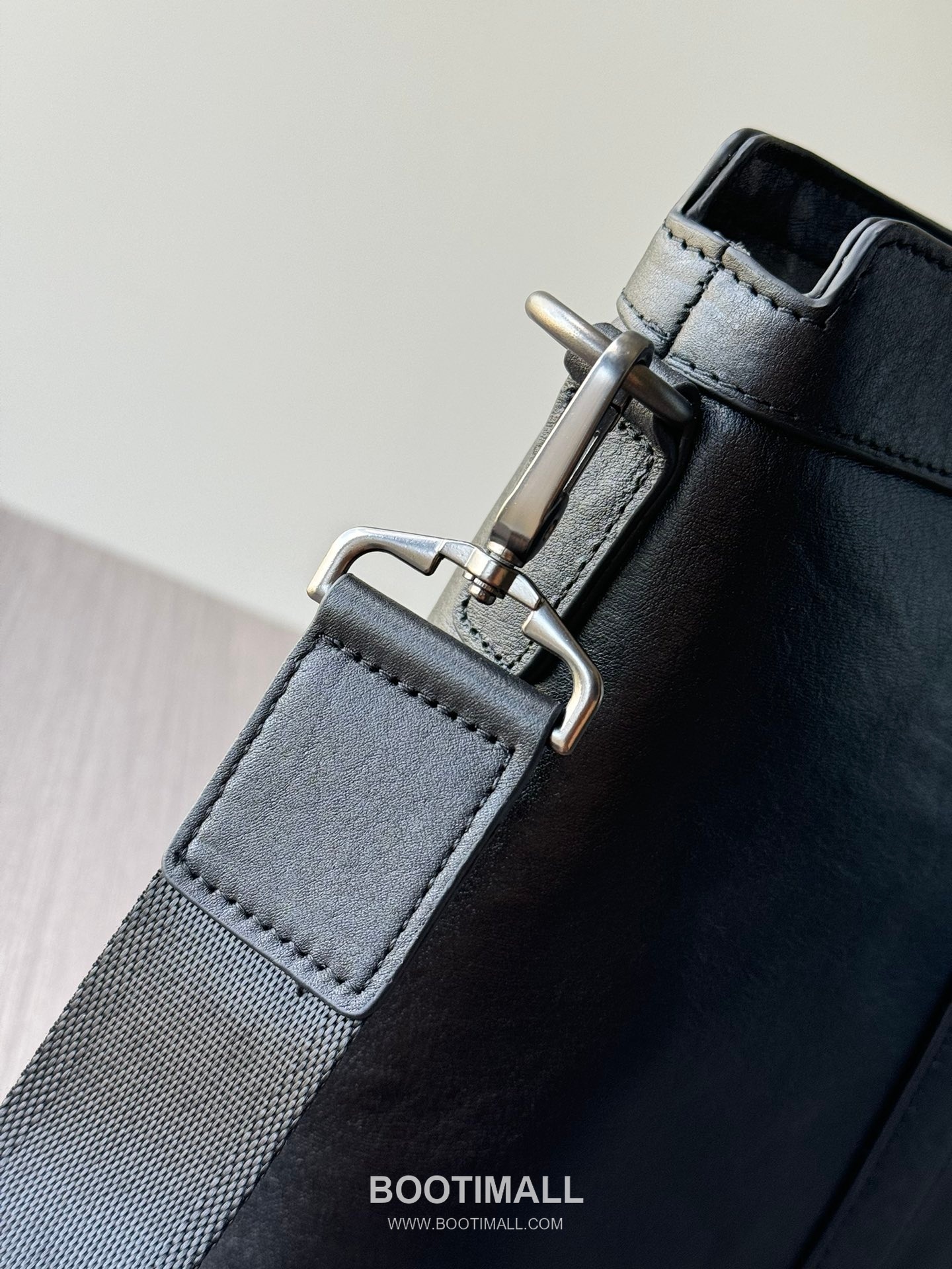 Prada 321A Calfskin Briefcase Grained Black 프라다 321A 카프스킨 브리프케이스 그레인드 블랙 39cm 5