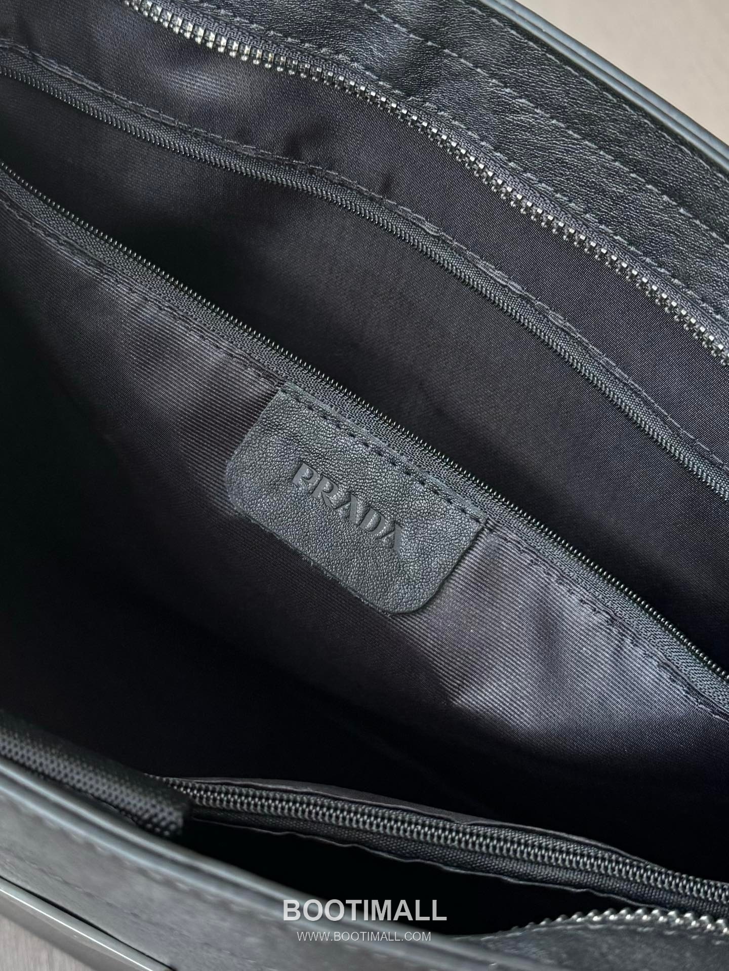 Prada 321A Calfskin Briefcase Grained Black 프라다 321A 카프스킨 브리프케이스 그레인드 블랙 39cm 9