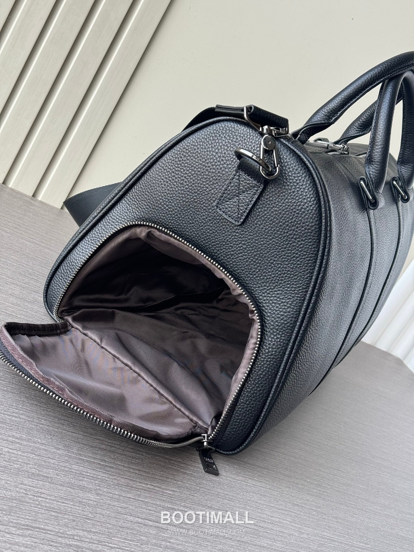 Montblanc 9997-3 Travel Bag Litchi-Grain Calfskin Black 몽블랑 9997-3 트래블백 리치 그레인 카프스킨 보스턴 블랙 47cm 7
