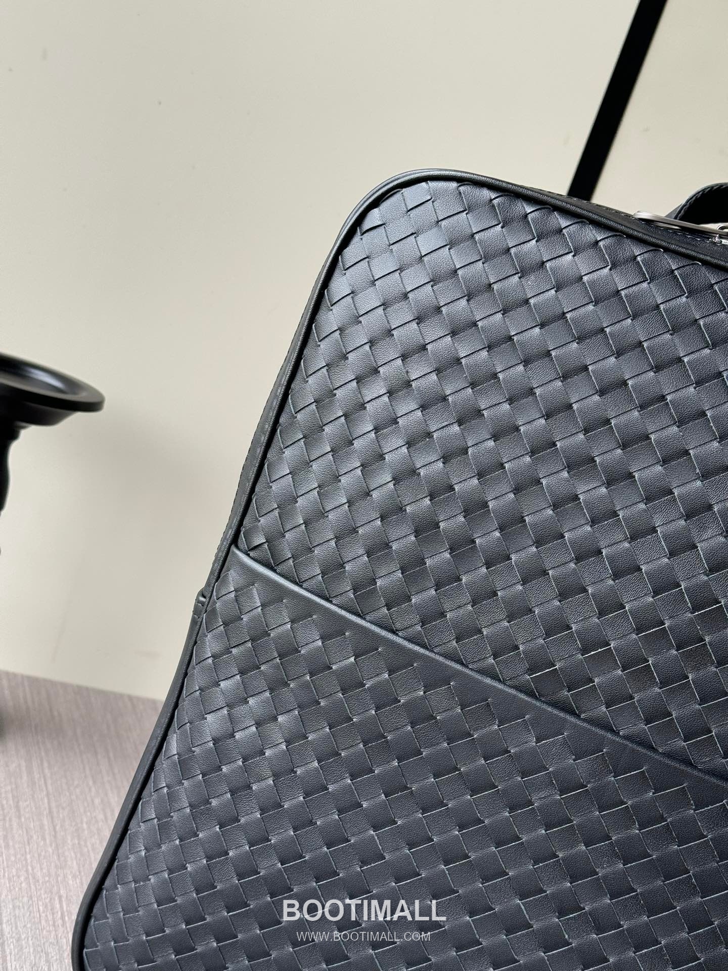 Bottega Veneta Intrecciato 7035 Backpack Calfskin Black 보테가 베네타 인트레치아토 7035 백팩 카프스킨 블랙 41cm 5