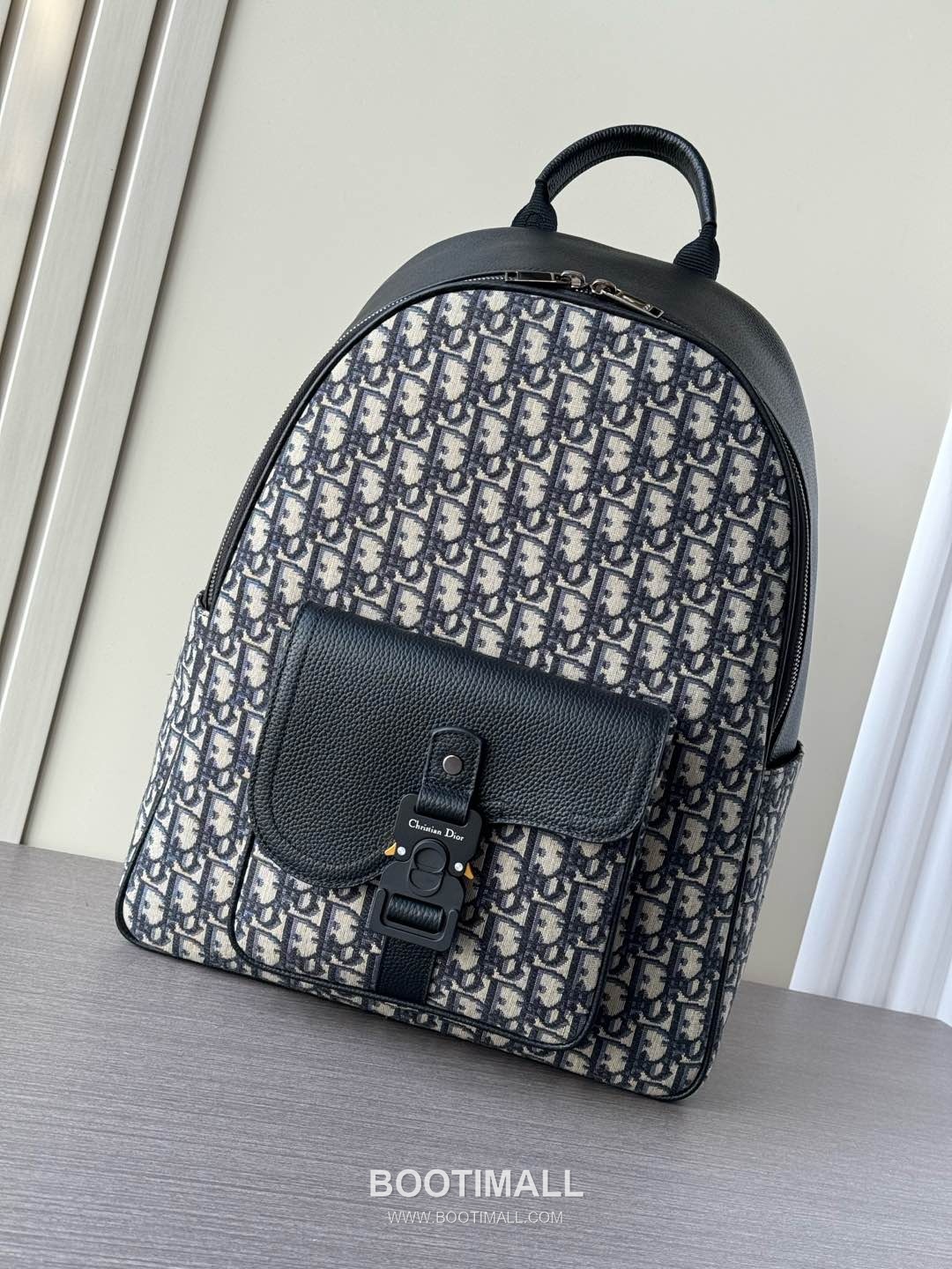 Dior Saddle Zipped Oblique Cotton Tech Fabric Grained Cowhide Beige Backpack 디올 새들 지퍼드 오블리크 코튼 테크 패브릭 그레인드 소가죽 베이지 백팩 43.5cm 1