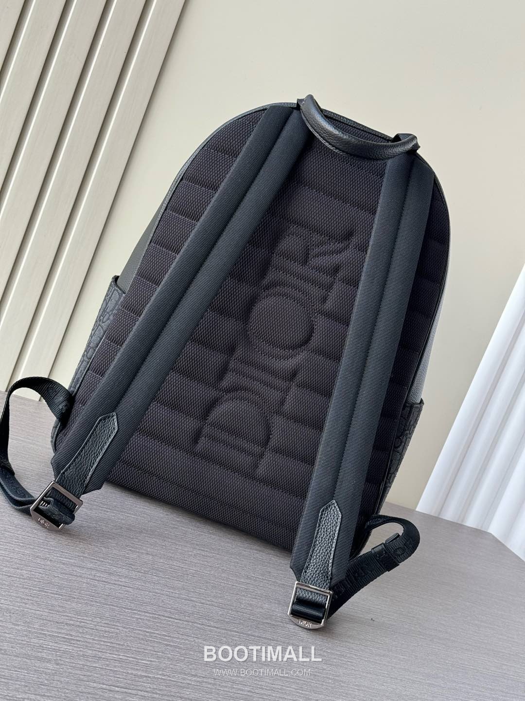 Dior Saddle Zip Oblique Backpack Cotton Tech Fabric Grained Cowhide Black 디올 새들 지퍼 오블리크 백팩 코튼 테크 패브릭 그레인드 소가죽 블랙 43.5cm 2