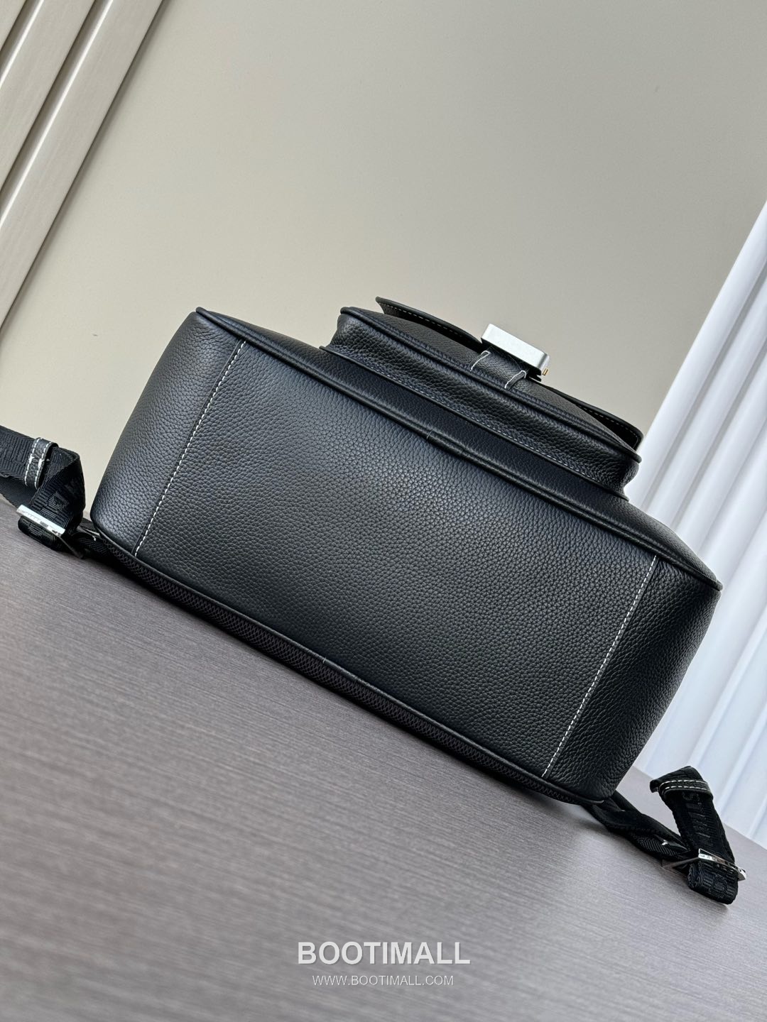 Dior Saddle Zip Backpack Grained Calfskin Black 디올 새들 지퍼 백팩 그레인드 카프스킨 블랙 43.5cm 7