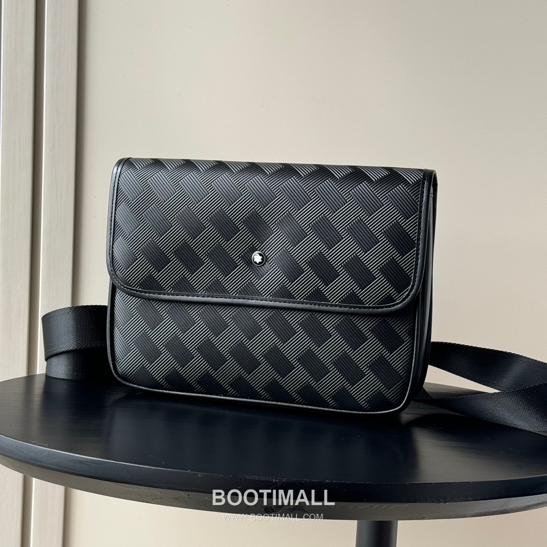 Montblanc 7077 Calfskin Pouch Italian Black Crossbody Bag 몽블랑 7077 카프스킨 파우치 이탈리아 블랙 크로스백 26cm 4