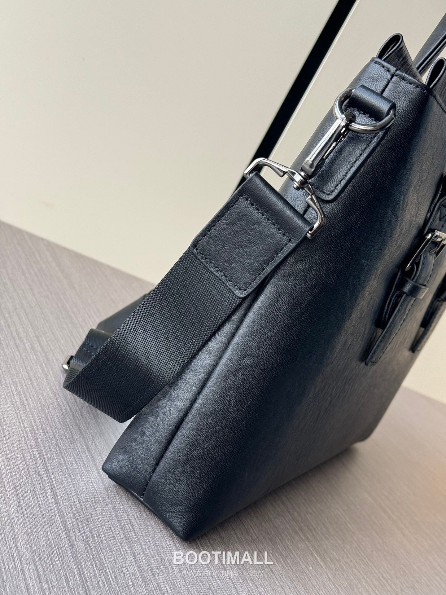 Prada 9942-1A Calfskin Briefcase Vegetable-Tanned Black 프라다 9942-1A 카프스킨 브리프케이스 베지터블 탠드 블랙 39cm 7