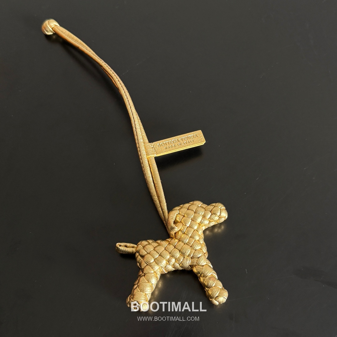 Bottega Veneta Intrecciato Dog Charm Leather Bag 보테가 베네타 인트레치아토 도그 참 가죽 백참 9