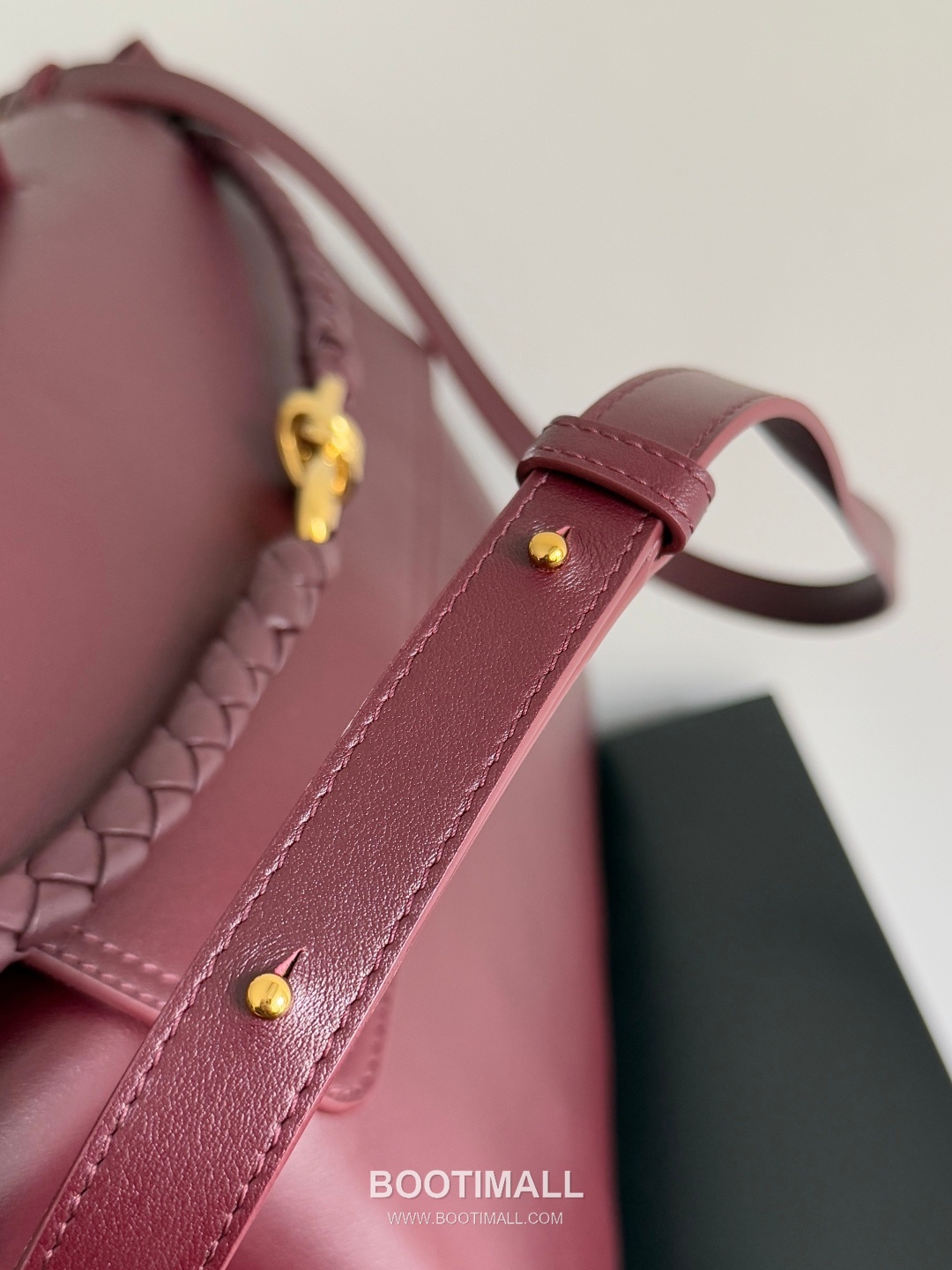 Bottega Veneta Ciao Intrecciato Smooth Calfskin Top Handle Bag 보테가 베네타 차오 인트레치아토 스무스 카프스킨 탑핸들백 42cm 12