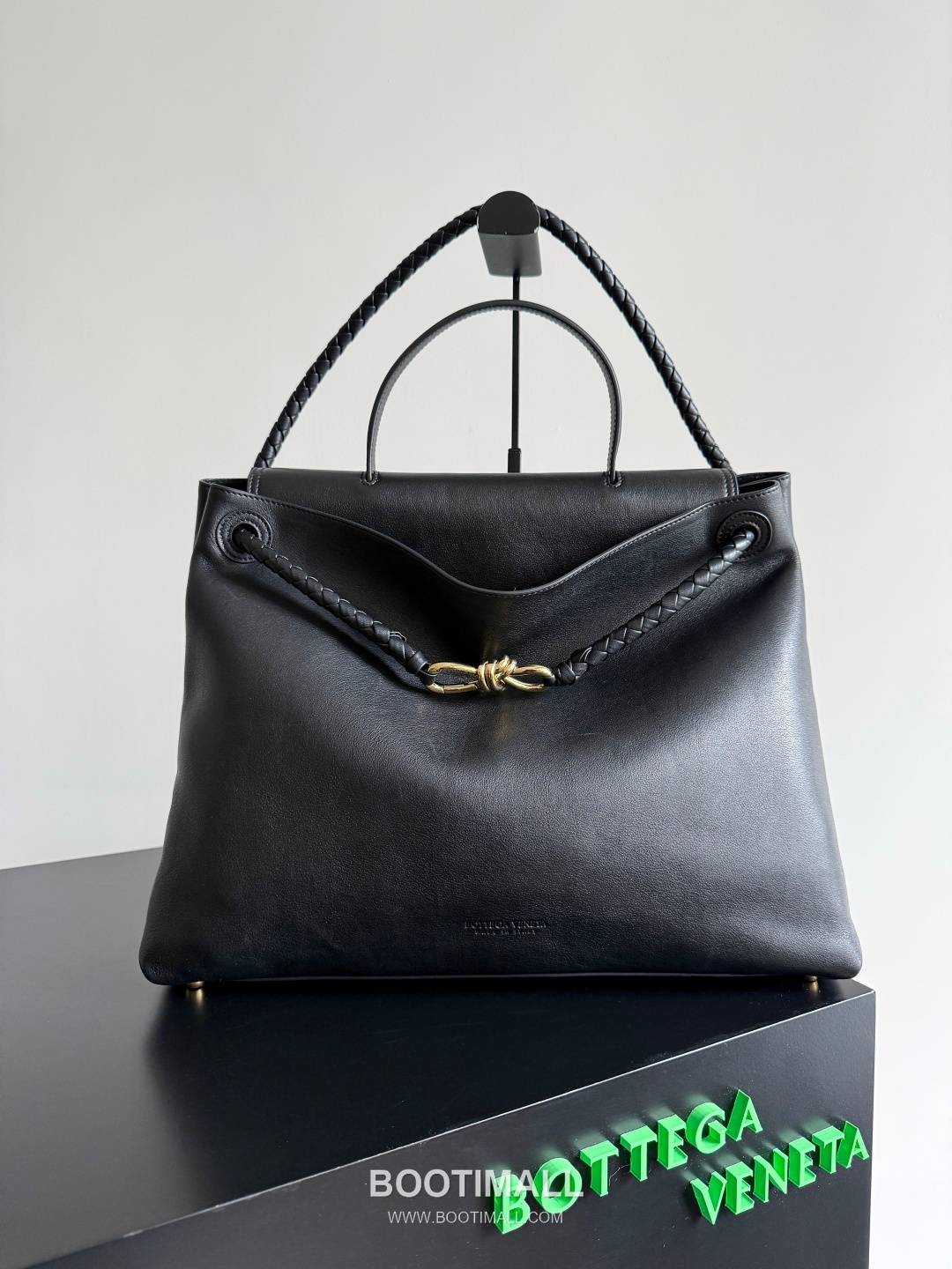 Bottega Veneta Ciao Intrecciato Smooth Calfskin Top Handle Bag 보테가 베네타 차오 인트레치아토 스무스 카프스킨 탑핸들백 42cm 10