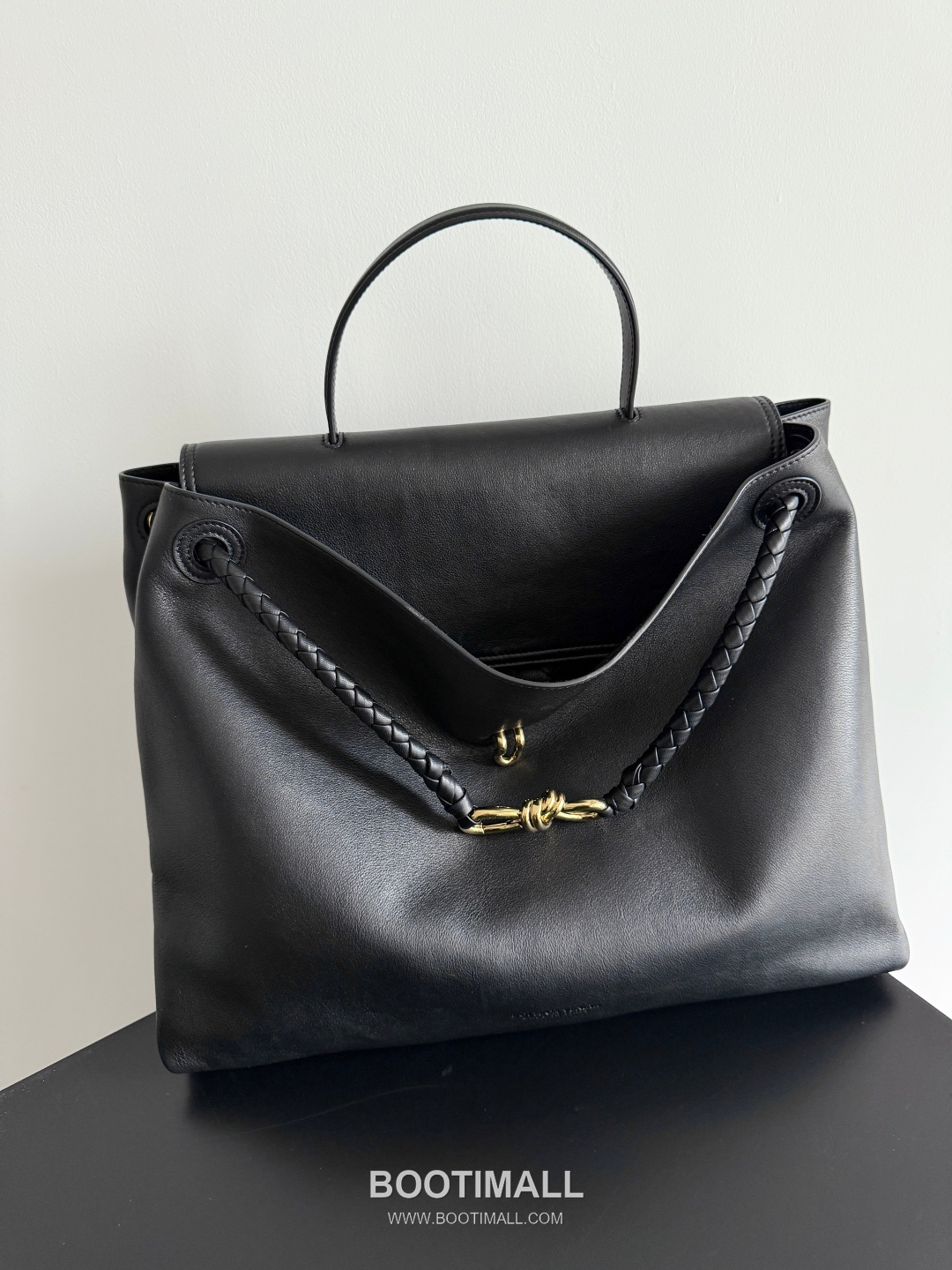 Bottega Veneta Ciao Intrecciato Smooth Calfskin Top Handle Bag 보테가 베네타 차오 인트레치아토 스무스 카프스킨 탑핸들백 42cm 11