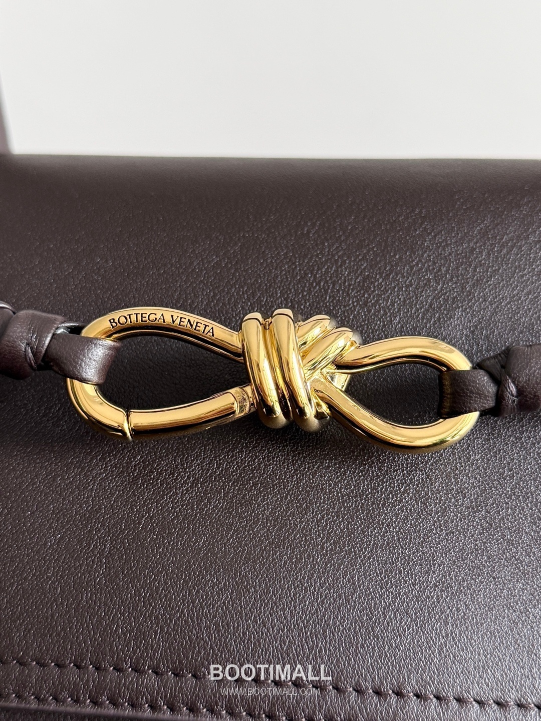 Bottega Veneta Ciao Intrecciato Smooth Calfskin Top Handle Bag 보테가 베네타 차오 인트레치아토 스무스 카프스킨 탑핸들백 42cm 7