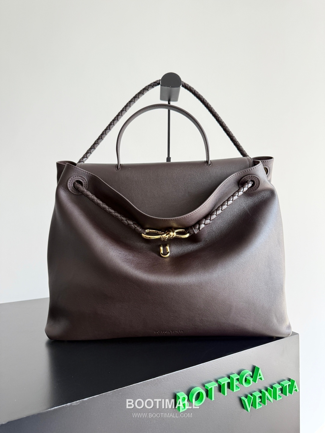 Bottega Veneta Ciao Intrecciato Smooth Calfskin Top Handle Bag 보테가 베네타 차오 인트레치아토 스무스 카프스킨 탑핸들백 42cm 11