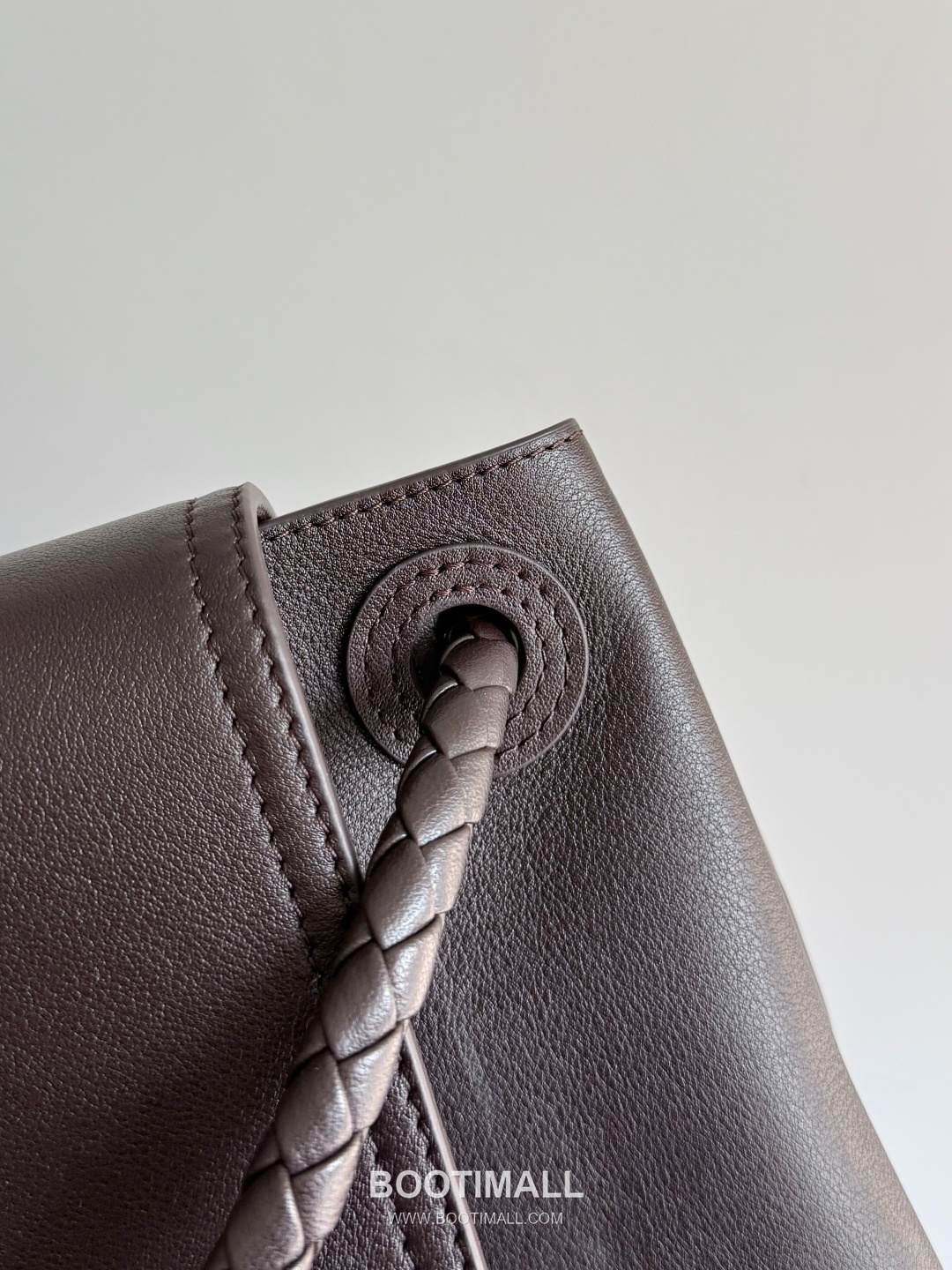 Bottega Veneta Ciao Intrecciato Smooth Calfskin Top Handle Bag 보테가 베네타 차오 인트레치아토 스무스 카프스킨 탑핸들백 42cm 13