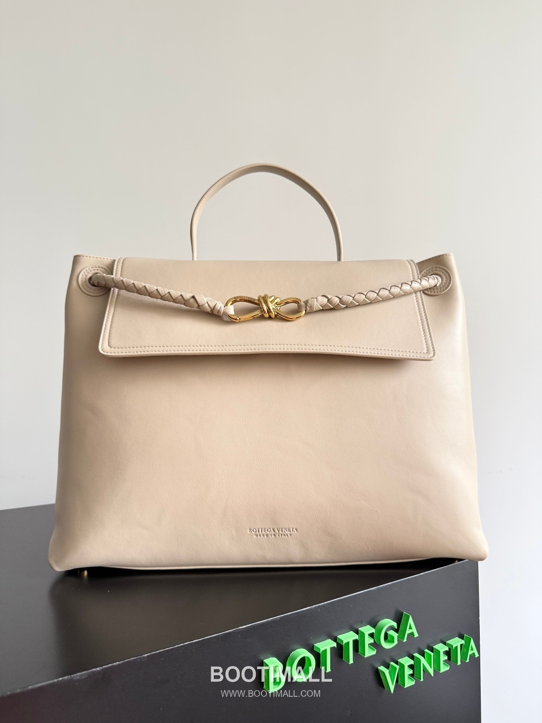 Bottega Veneta Ciao Intrecciato Smooth Calfskin Top Handle Bag 보테가 베네타 차오 인트레치아토 스무스 카프스킨 탑핸들백 42cm 10