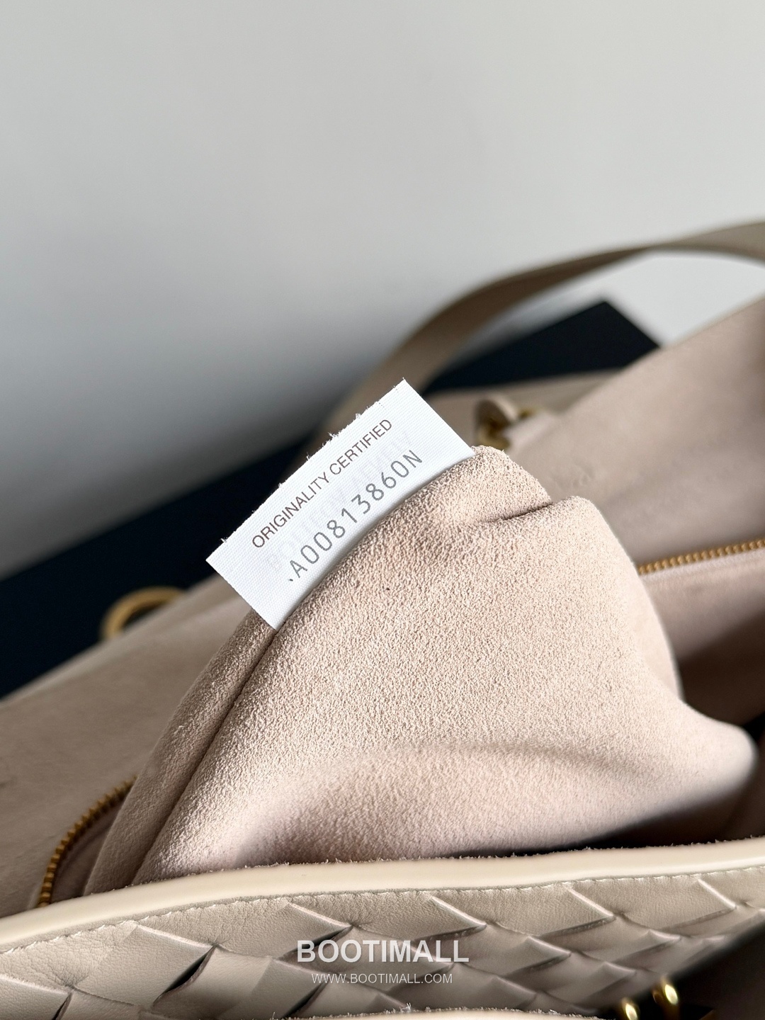 Bottega Veneta Ciao Intrecciato Smooth Calfskin Top Handle Bag 보테가 베네타 차오 인트레치아토 스무스 카프스킨 탑핸들백 42cm 17