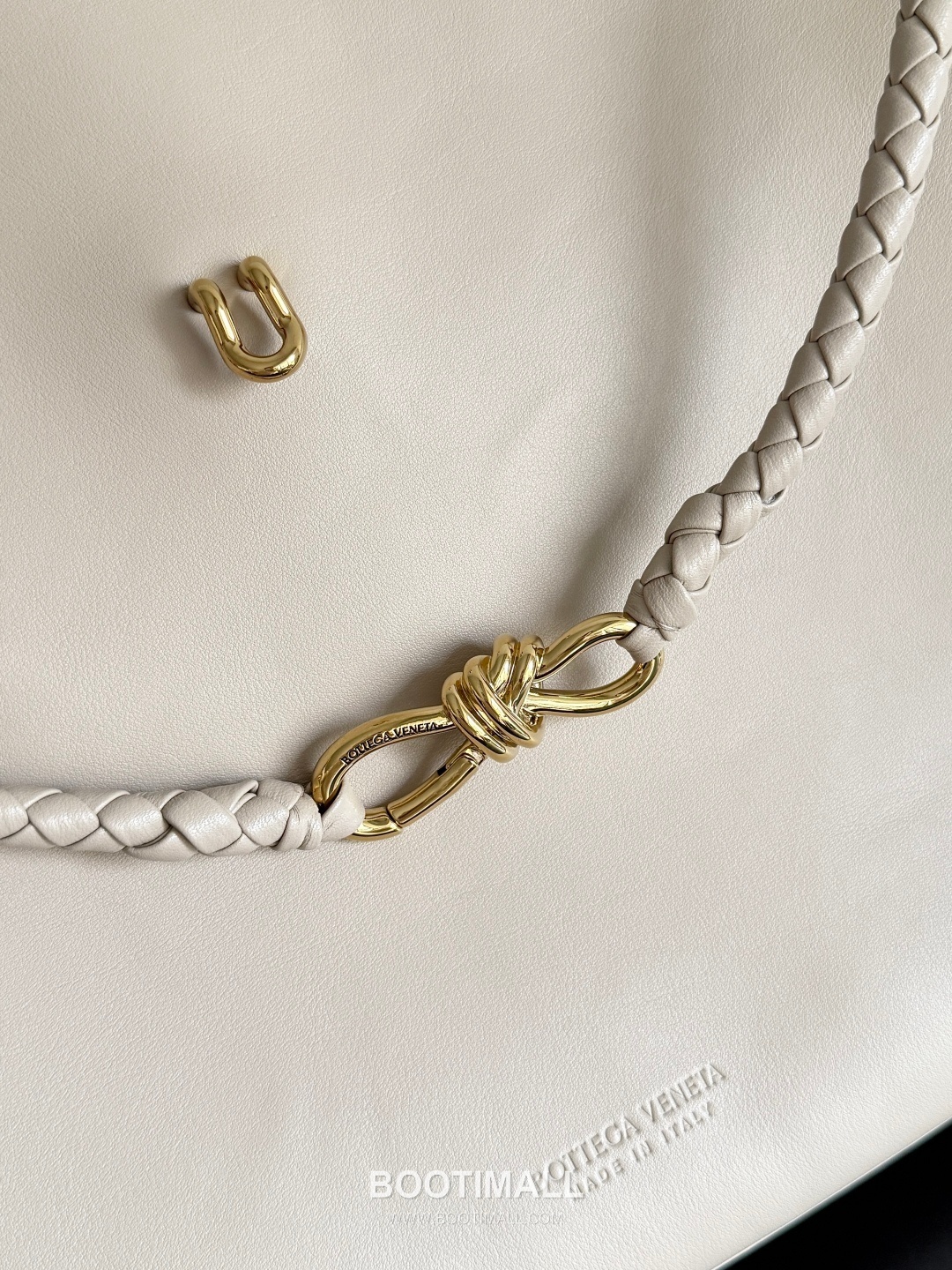 Bottega Veneta Ciao Intrecciato Smooth Calfskin Top Handle Bag 보테가 베네타 차오 인트레치아토 스무스 카프스킨 탑핸들백 42cm 27