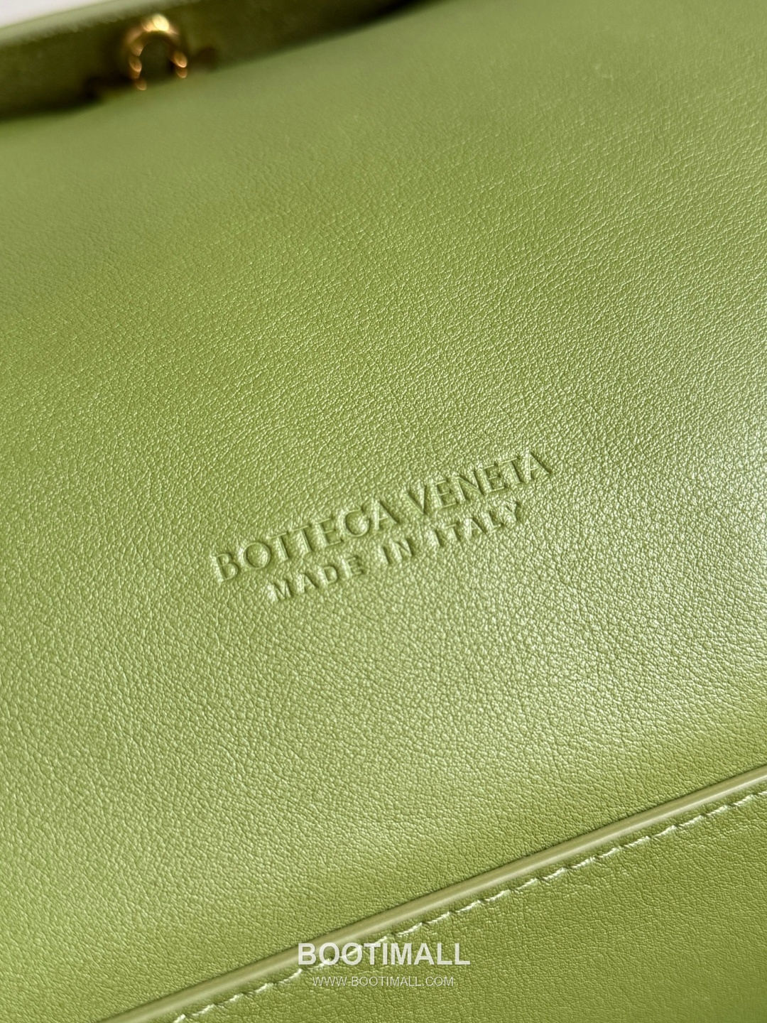 Bottega Veneta Ciao Intrecciato Smooth Calfskin Top Handle Bag 보테가 베네타 차오 인트레치아토 스무스 카프스킨 탑핸들백 42cm 5