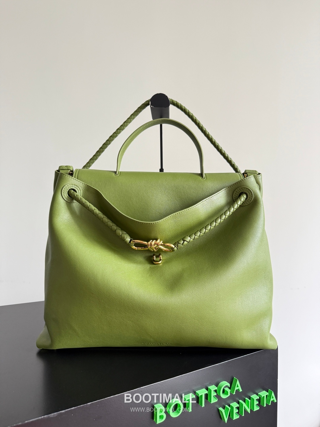 Bottega Veneta Ciao Intrecciato Smooth Calfskin Top Handle Bag 보테가 베네타 차오 인트레치아토 스무스 카프스킨 탑핸들백 42cm 10