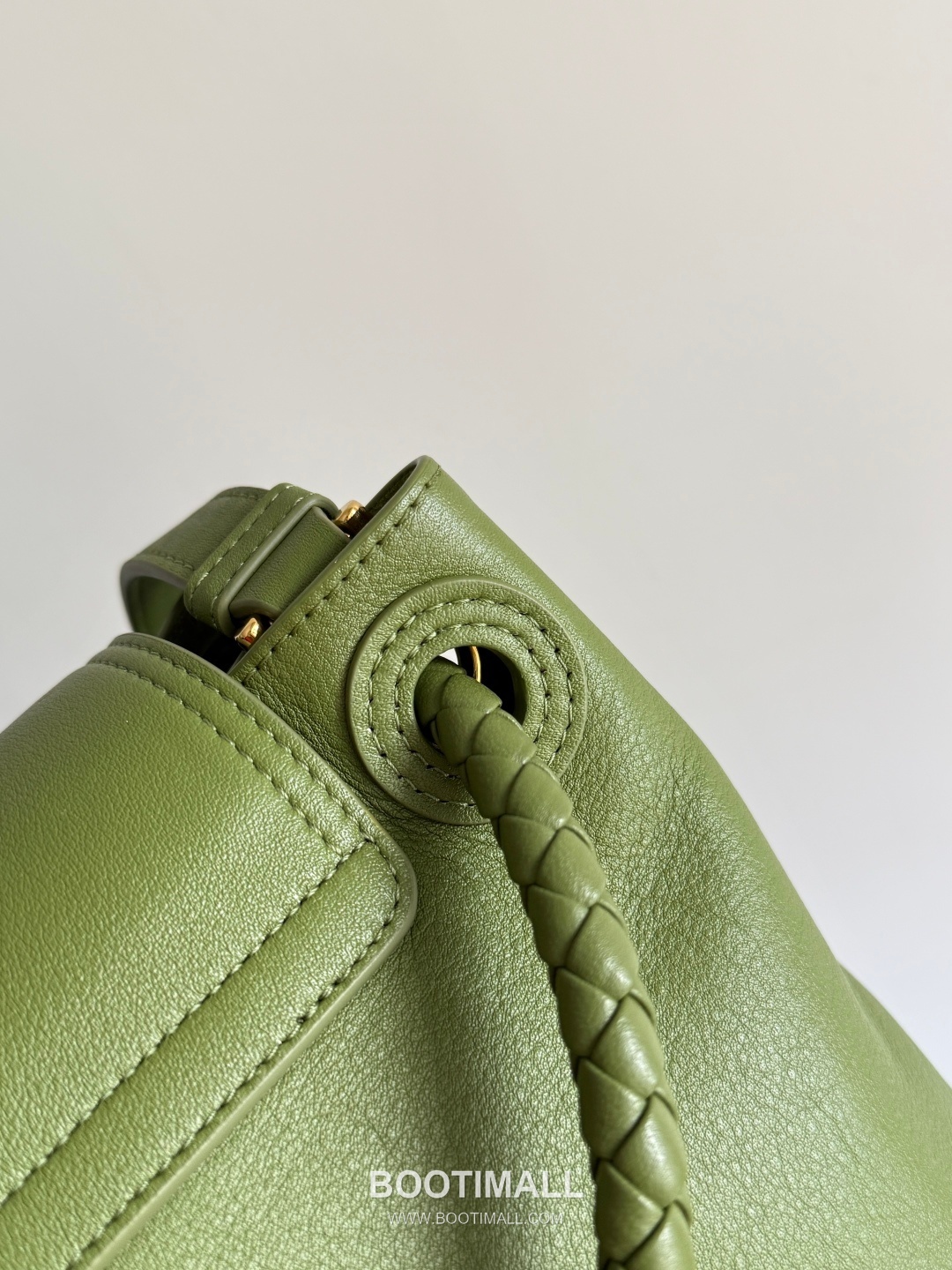 Bottega Veneta Ciao Intrecciato Smooth Calfskin Top Handle Bag 보테가 베네타 차오 인트레치아토 스무스 카프스킨 탑핸들백 42cm 12