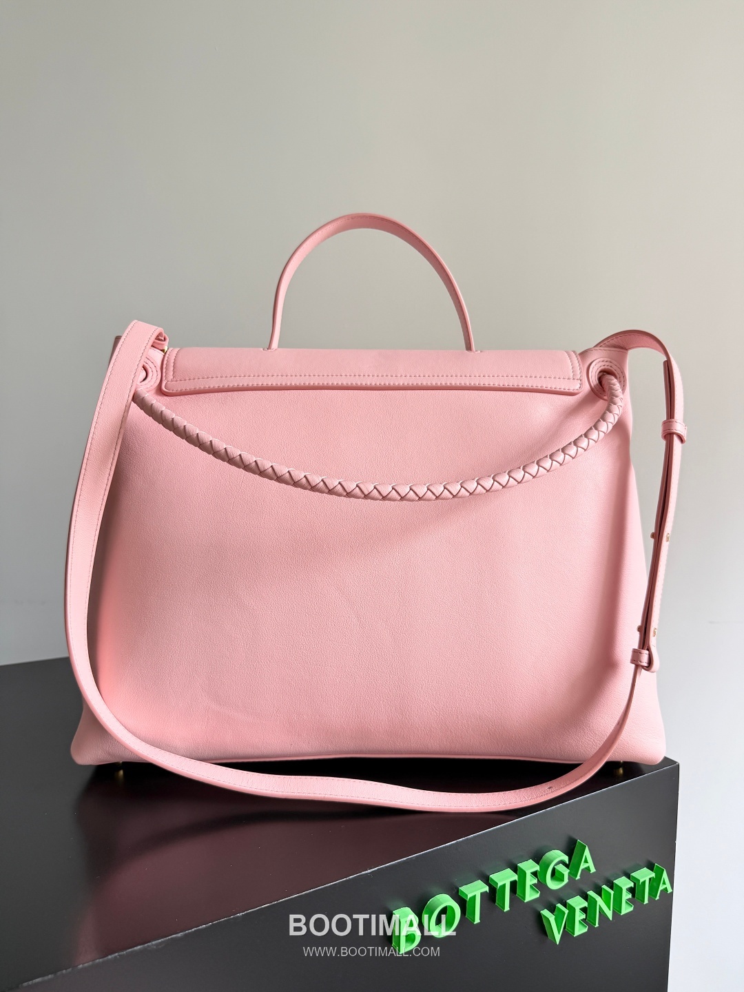 Bottega Veneta Ciao Intrecciato Smooth Calfskin Top Handle Bag 보테가 베네타 차오 인트레치아토 스무스 카프스킨 탑핸들백 42cm 14