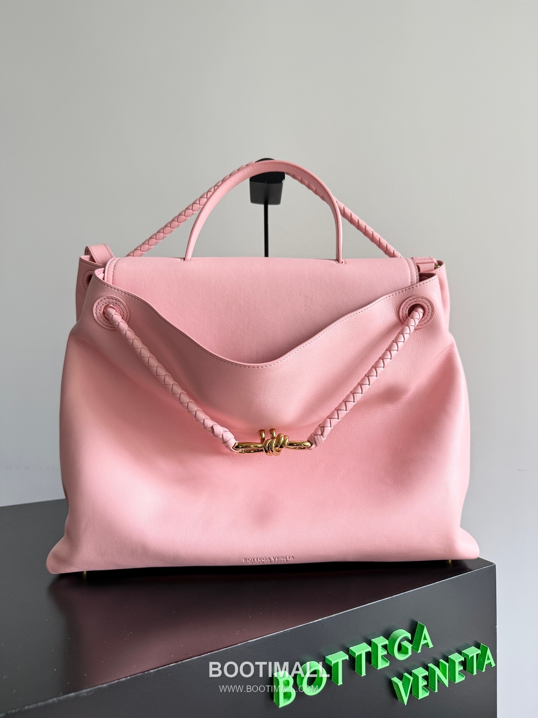 Bottega Veneta Ciao Intrecciato Smooth Calfskin Top Handle Bag 보테가 베네타 차오 인트레치아토 스무스 카프스킨 탑핸들백 42cm 22