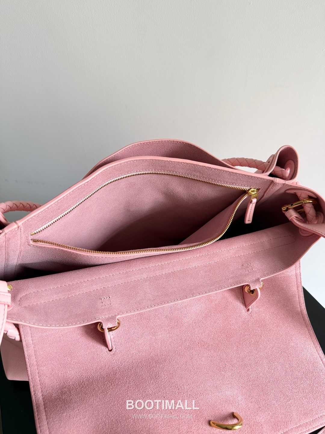 Bottega Veneta Ciao Intrecciato Smooth Calfskin Top Handle Bag 보테가 베네타 차오 인트레치아토 스무스 카프스킨 탑핸들백 42cm 27