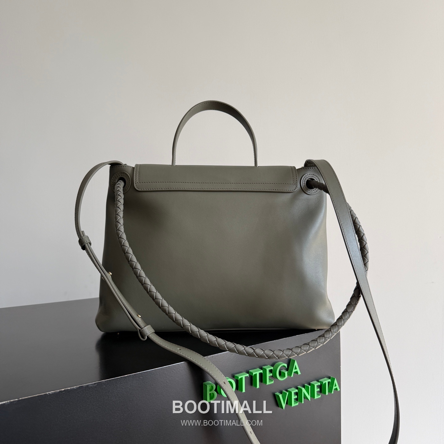Bottega Veneta Ciao Intrecciato Knot Smooth Calfskin Top Handle Bag 보테가 베네타 차오 인트레치아토 노트 스무스 카프스킨 탑핸들백 34cm 4