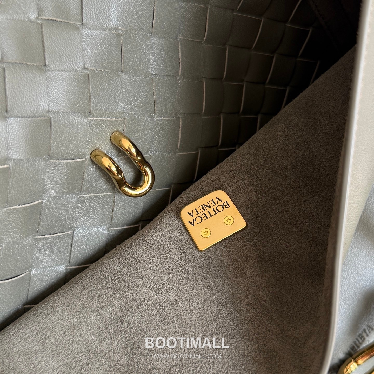 Bottega Veneta Ciao Intrecciato Knot Smooth Calfskin Top Handle Bag 보테가 베네타 차오 인트레치아토 노트 스무스 카프스킨 탑핸들백 34cm 17