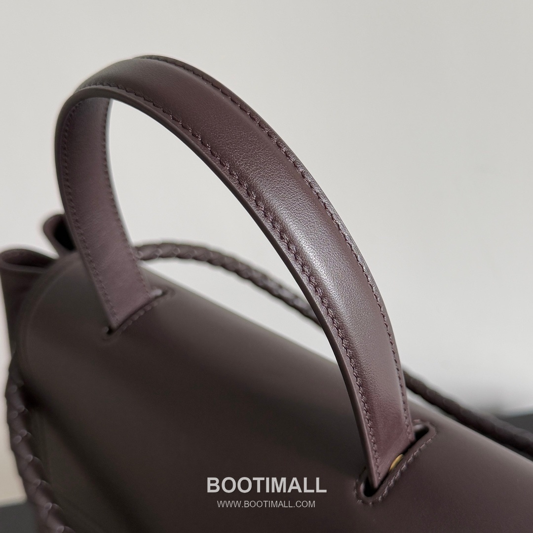 Bottega Veneta Ciao Intrecciato Knot Smooth Calfskin Top Handle Bag 보테가 베네타 차오 인트레치아토 노트 스무스 카프스킨 탑핸들백 34cm 17