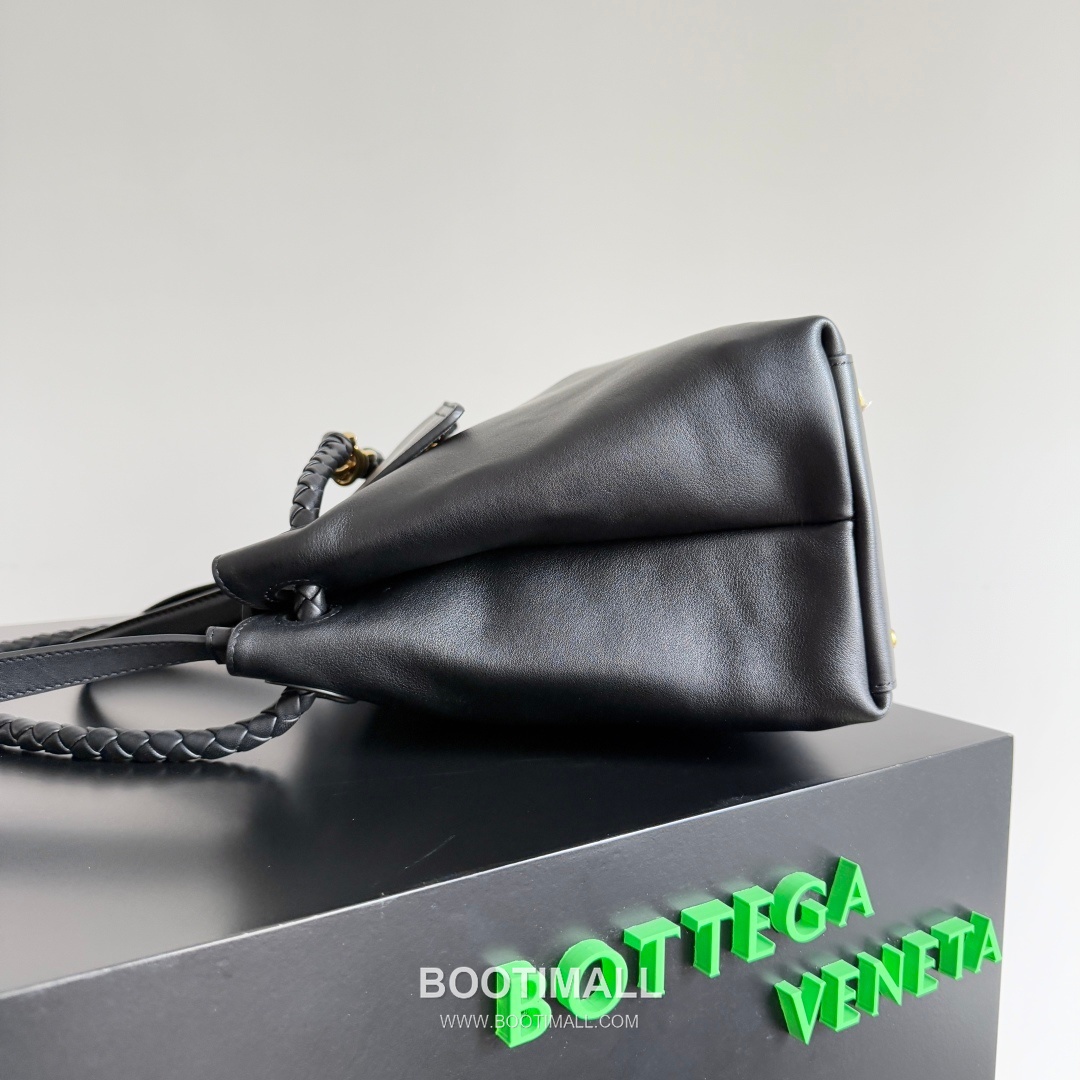 Bottega Veneta Ciao Intrecciato Knot Smooth Calfskin Top Handle Bag 보테가 베네타 차오 인트레치아토 노트 스무스 카프스킨 탑핸들백 34cm 3