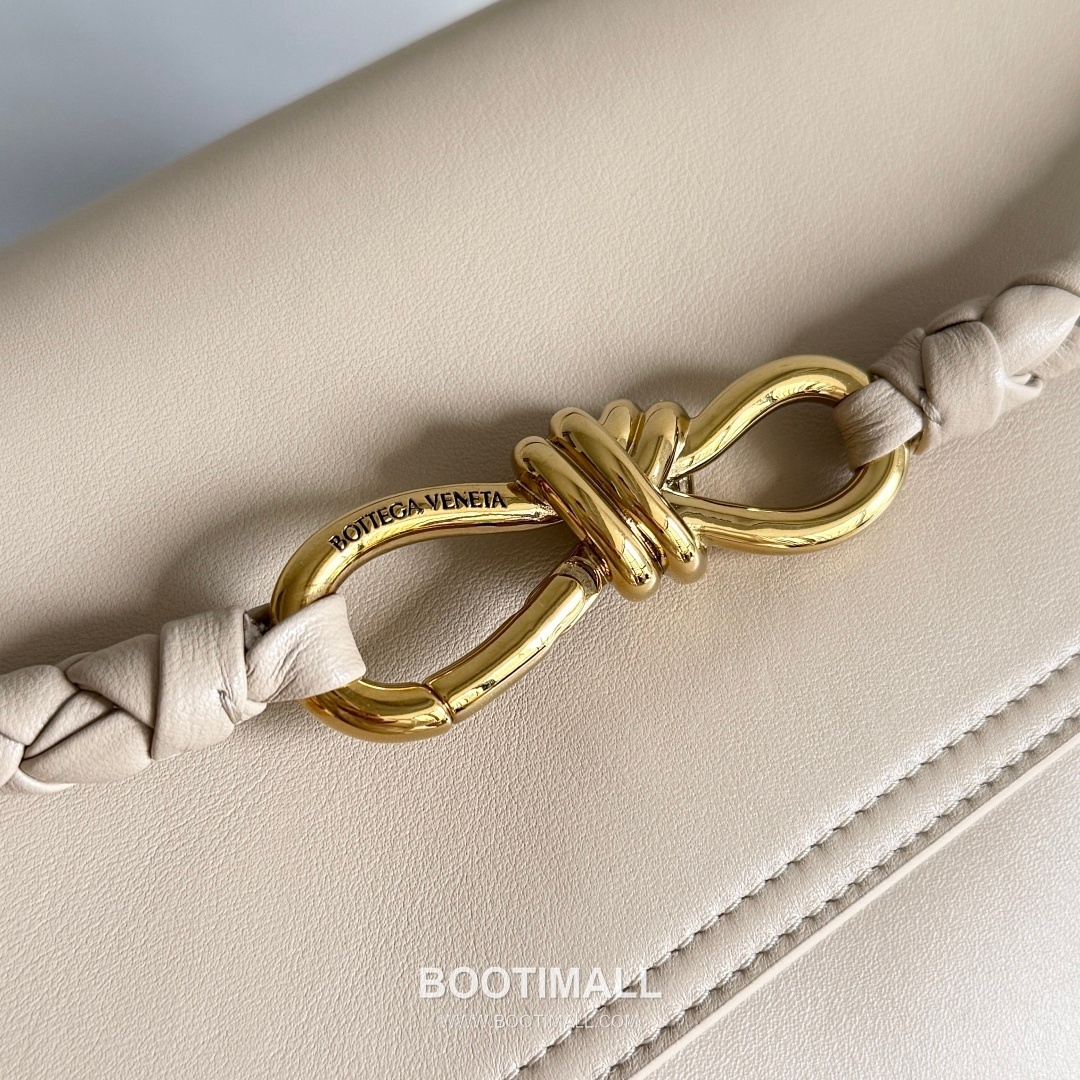 Bottega Veneta Ciao Intrecciato Knot Smooth Calfskin Top Handle Bag 보테가 베네타 차오 인트레치아토 노트 스무스 카프스킨 탑핸들백 34cm 5