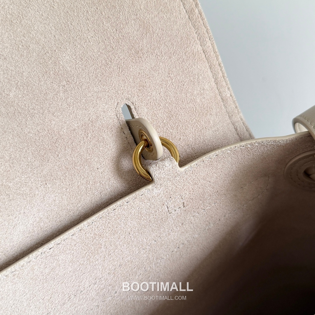 Bottega Veneta Ciao Intrecciato Knot Smooth Calfskin Top Handle Bag 보테가 베네타 차오 인트레치아토 노트 스무스 카프스킨 탑핸들백 34cm 14